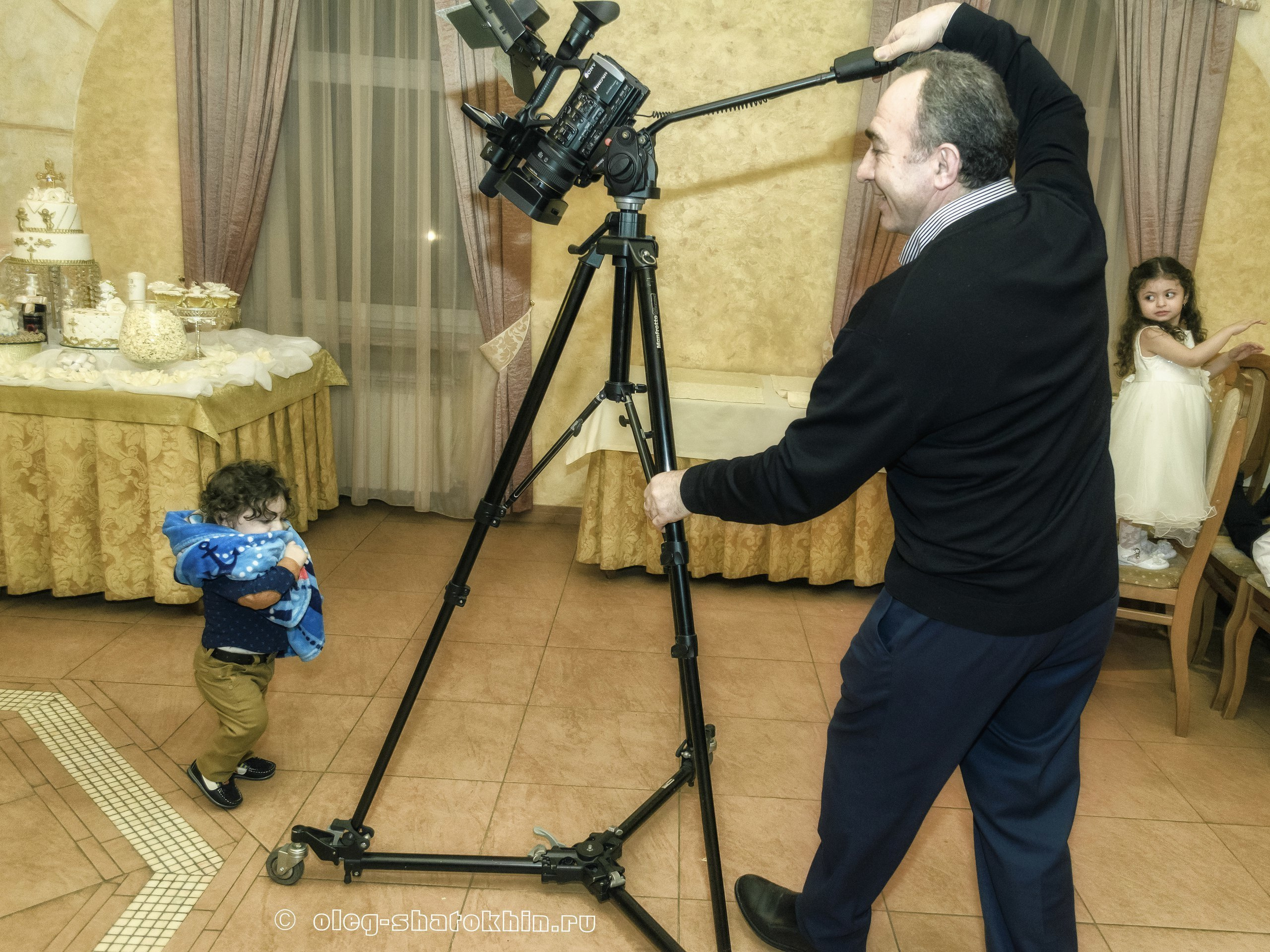 Профессиональные детские фотосессии в студии, фотосессии на детских пр. Свадебный фотограф Олег Шатохин  Москва и Московской область