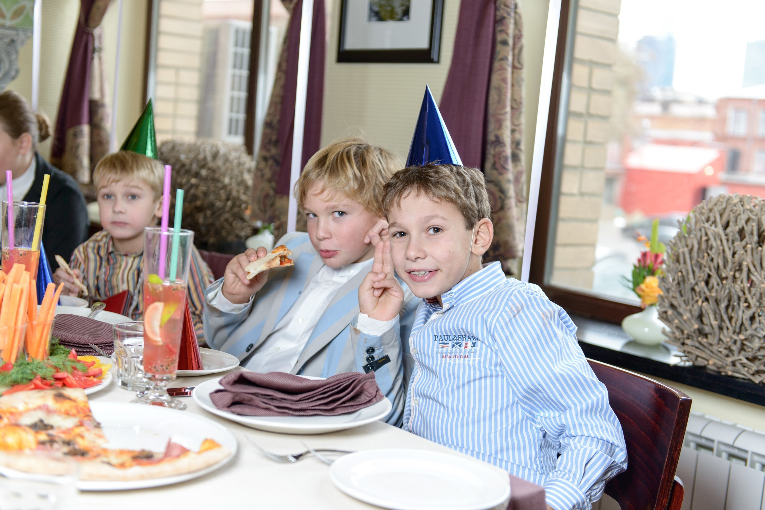 Профессиональные детские фотосессии в студии, фотосессии на детских пр. Свадебный фотограф Олег Шатохин  Москва и Московской область