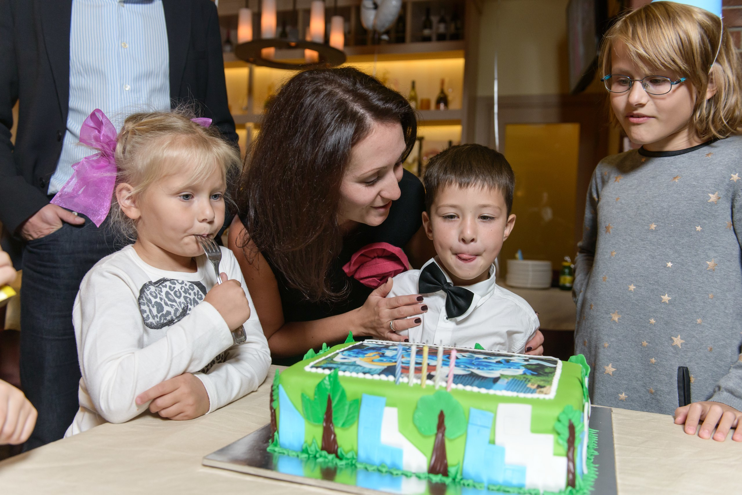 Профессиональные детские фотосессии в студии, фотосессии на детских пр. Свадебный фотограф Олег Шатохин  Москва и Московской область