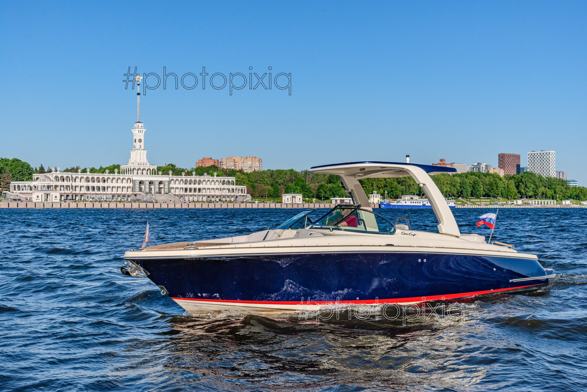 Фотосъёмка катера Chris Сraft для брокера. Интерьерная съёмка и виртуальные туры — Интерьерный фотограф Кузнецов Сергей (photopixiq)