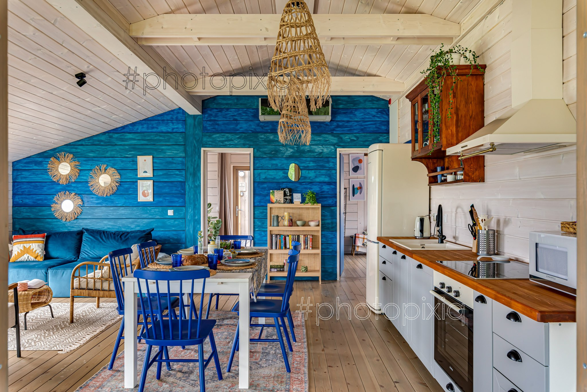 Съёмка загородного дома на Оке для аренды. Интерьерная съёмка и виртуальные туры — Интерьерный фотограф Кузнецов Сергей (photopixiq)