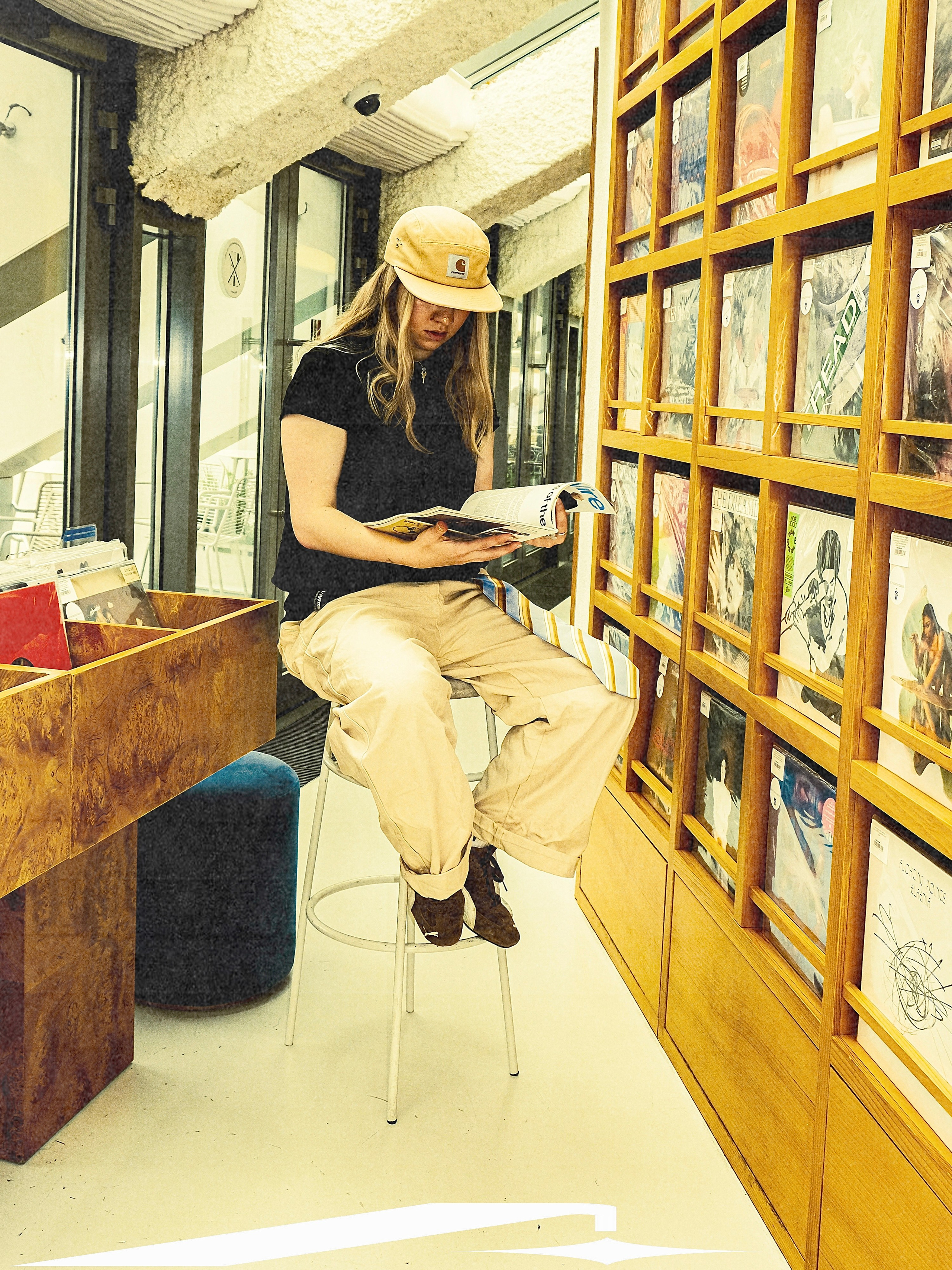 Street. Nicole — photographer