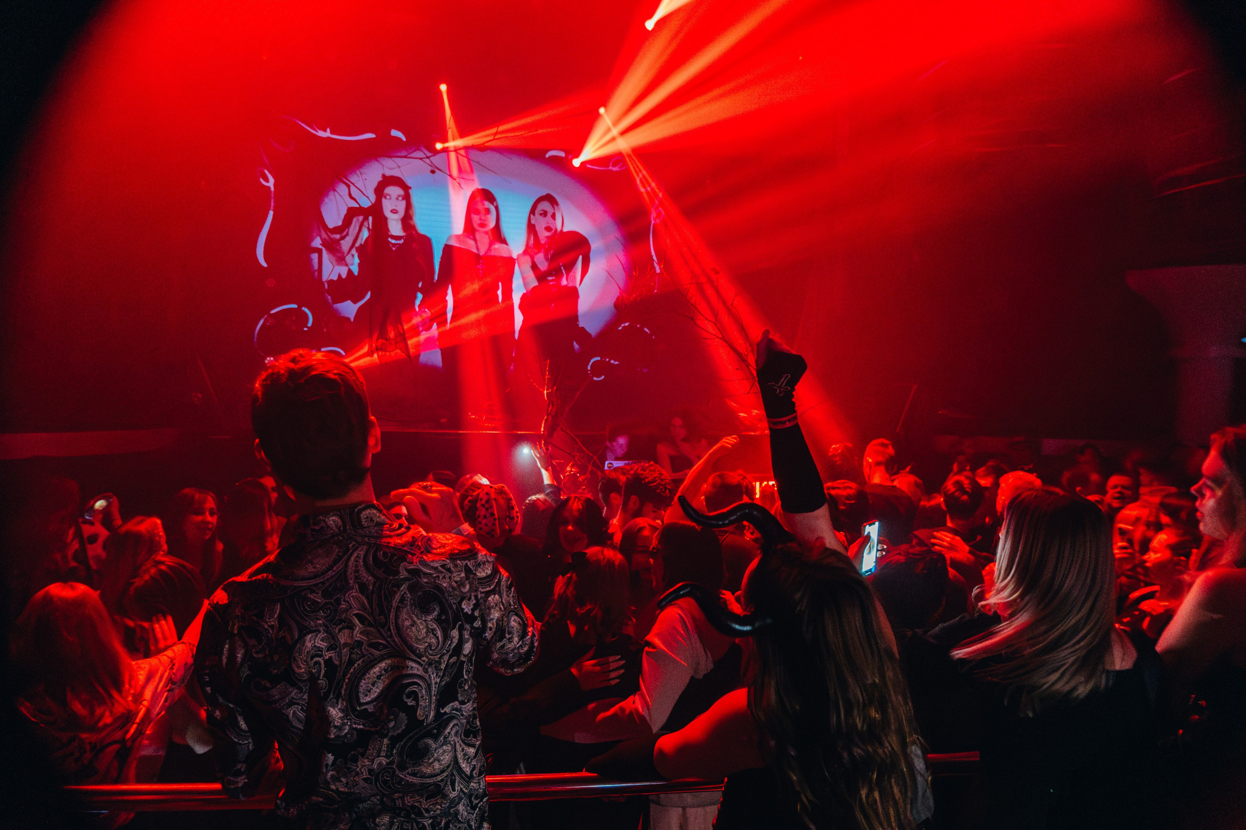 Тусовки. Фотограф Егор Огородов