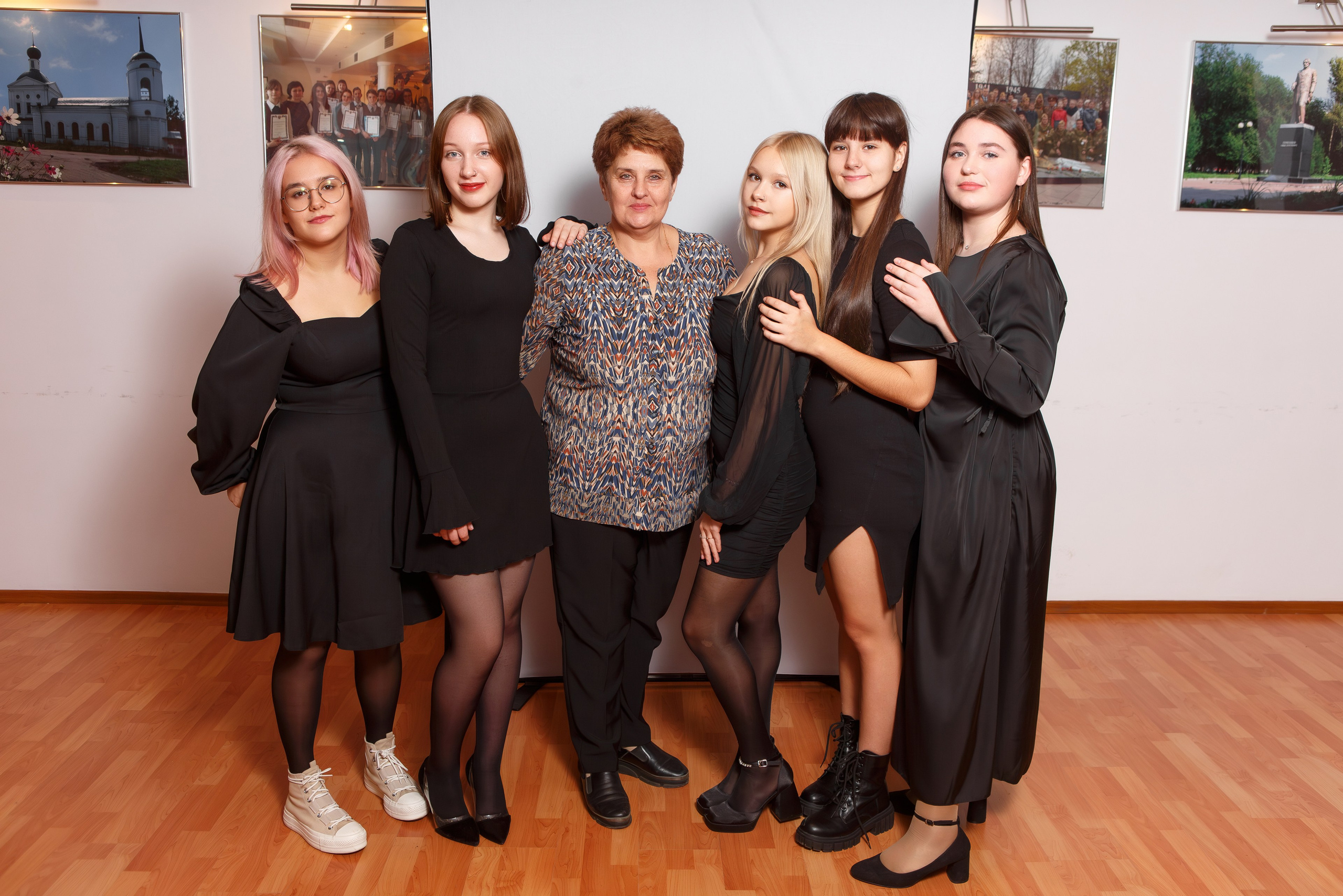 ФОТОСЕССИЯ ДЛЯ 9 КЛАССА «ГИМНАЗИЯ». ТВОЙ АЛЬБОМ / ТВОИ ПРАВИЛА