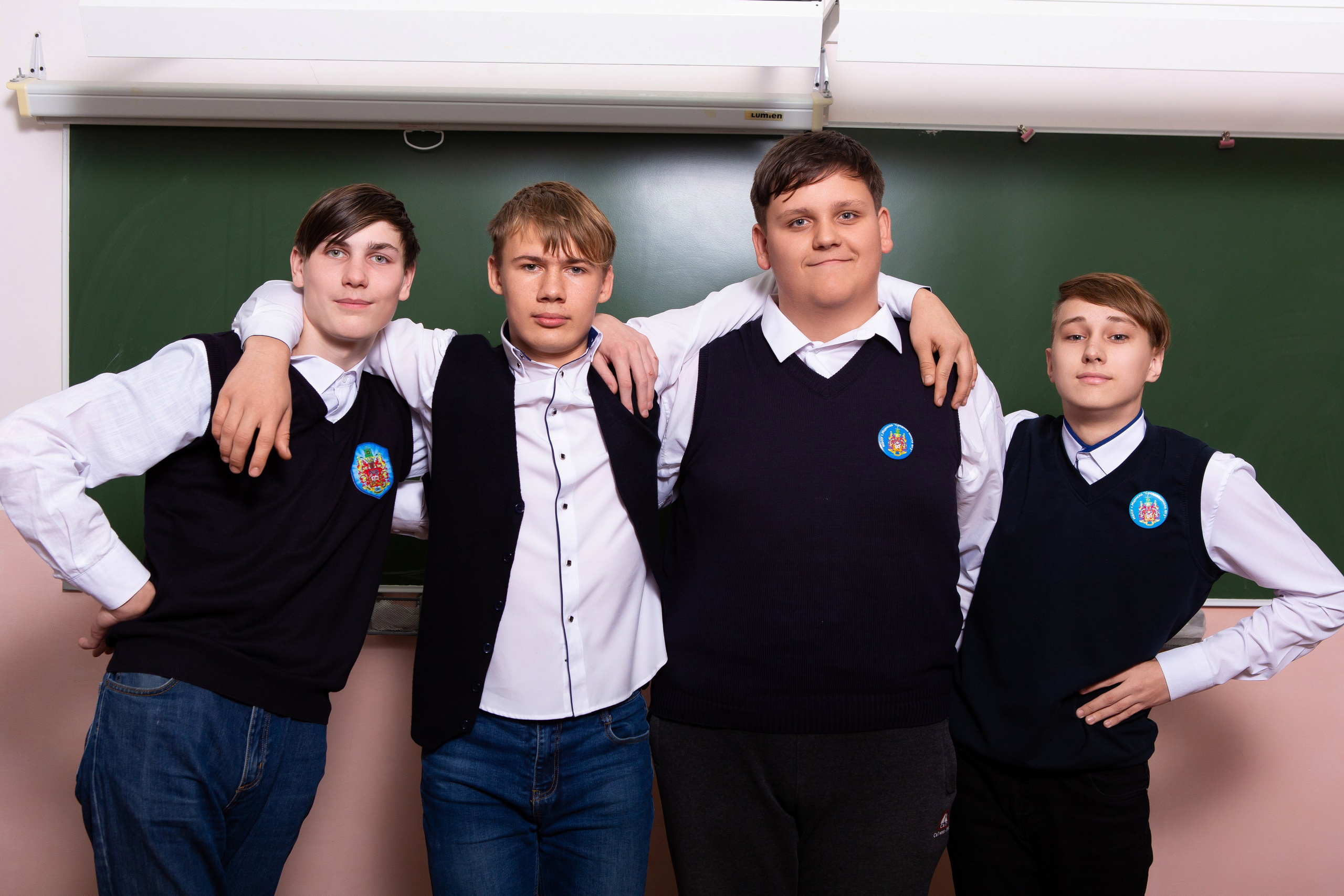 ШКОЛЬНАЯ ФОТОСЕССИЯ ДЛЯ 9 КЛАССА 3 ШКОЛА МЦЕНСК. ТВОЙ АЛЬБОМ / ТВОИ ПРАВИЛА