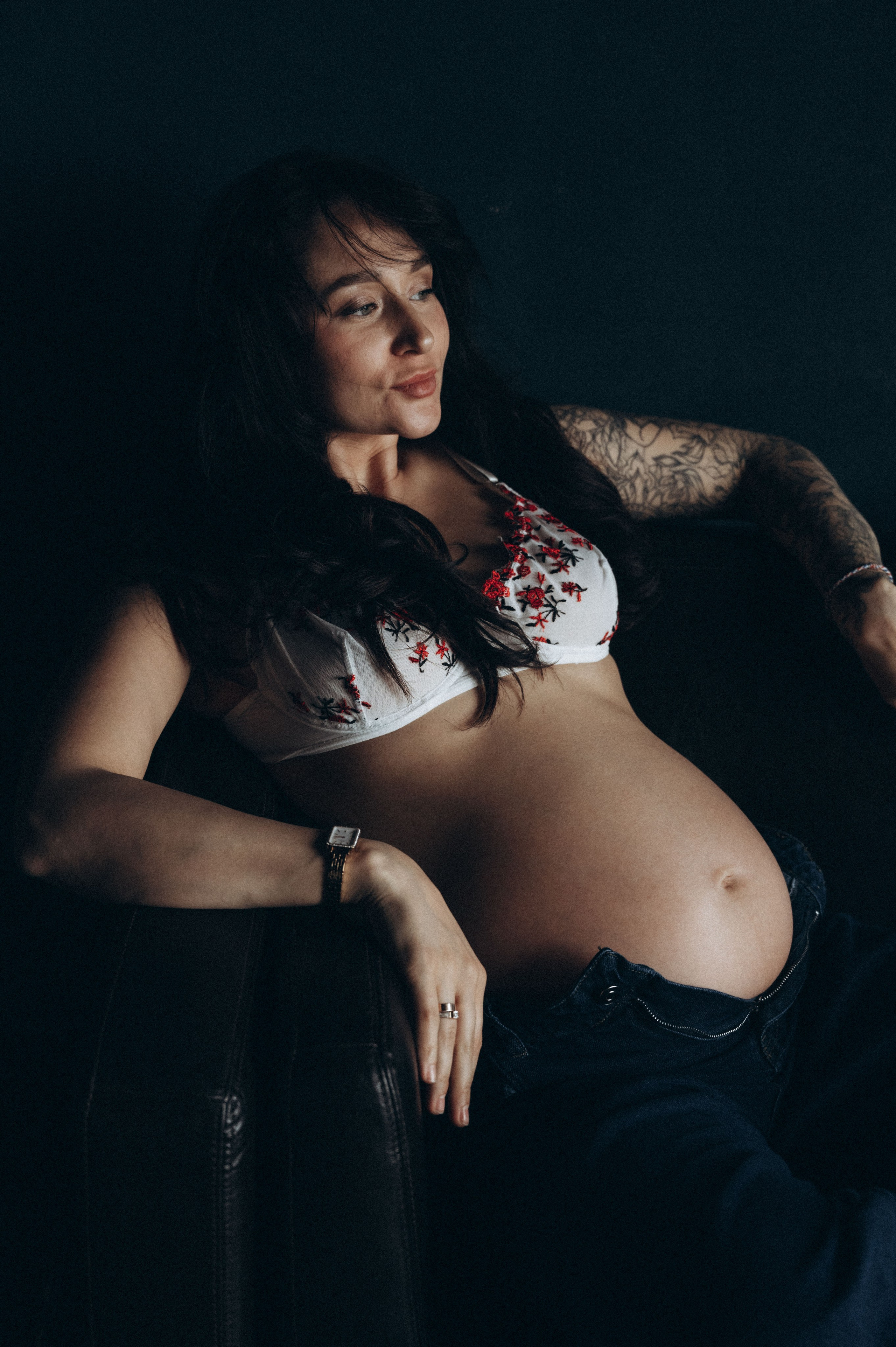 Профессиональный семейный и беременный фотограф в Санкт-Петербурге — Маргарита Иванова. Индивидуальные фотосессии под ключ: от образа до гот. Профессиональный фотограф беременности в СПБ. Стильные фотосессии беременности в стиле минимализм и классическая фотография