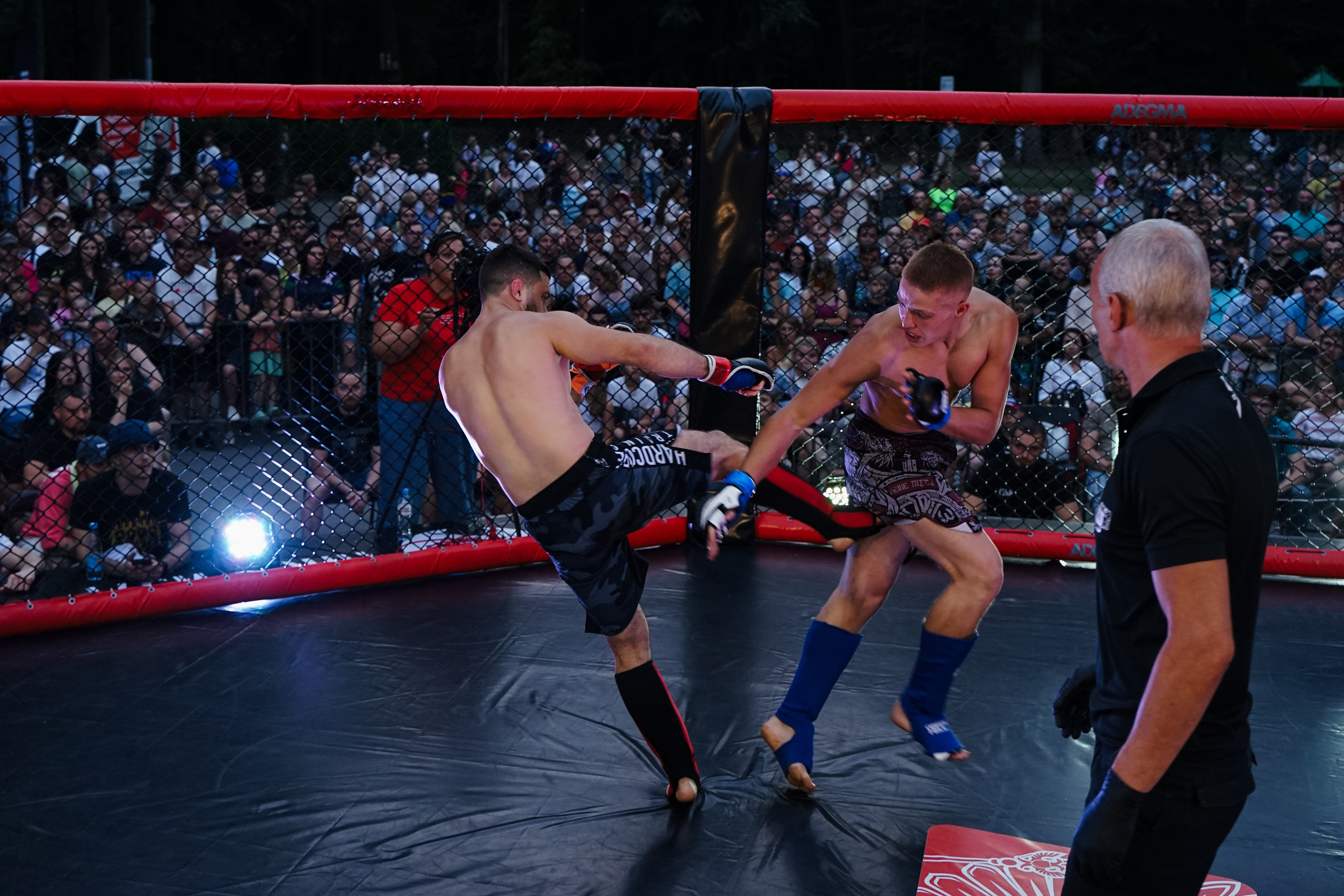 Вечер боев в ЦПКиО. Фотограф Надежда Погребняк | Рязань | Москва