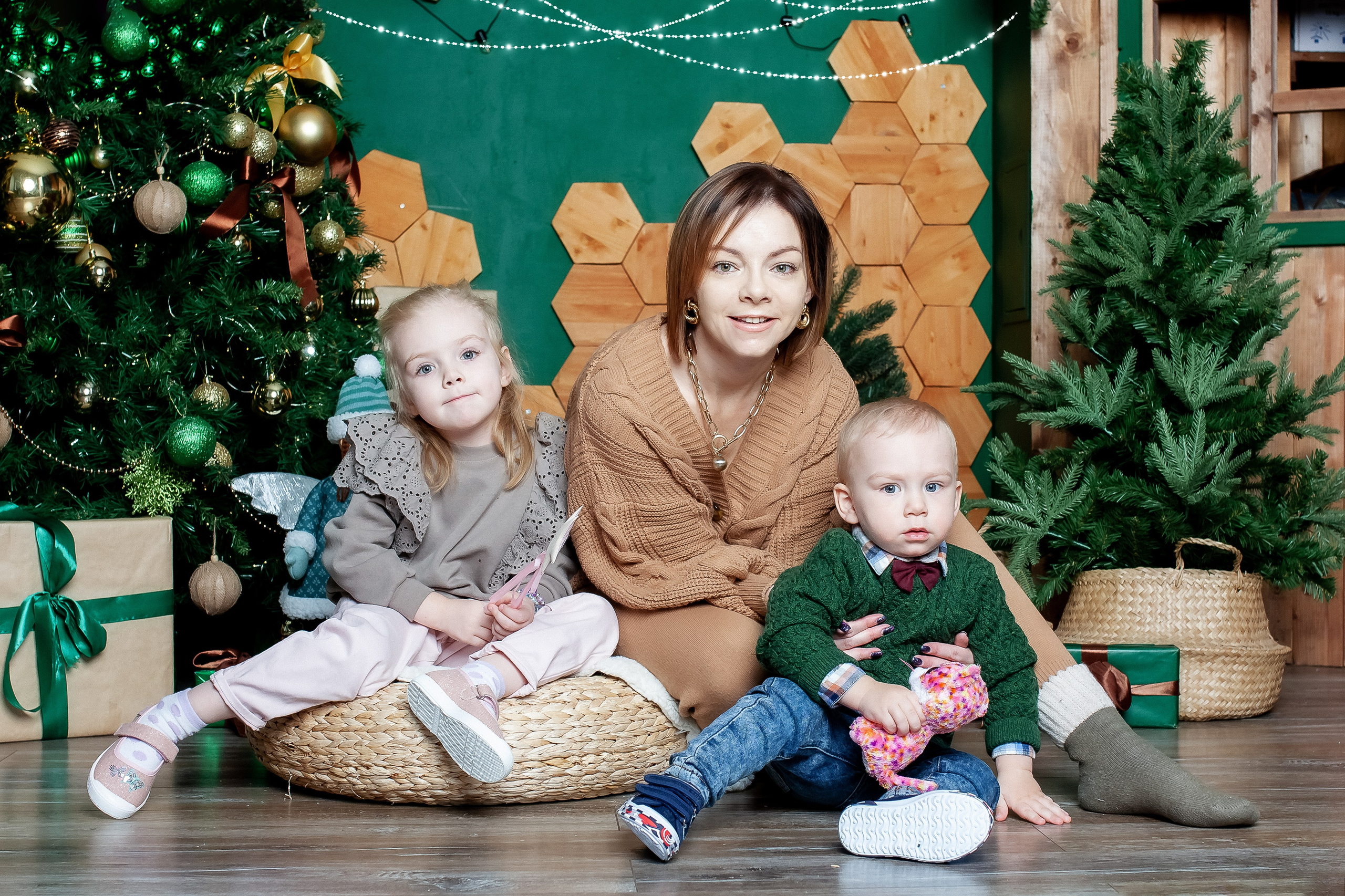 Маша, Алиса и Костя. Новогодняя съёмка. Профессиональный фотограф, Москва |Видное Елена Елизарова