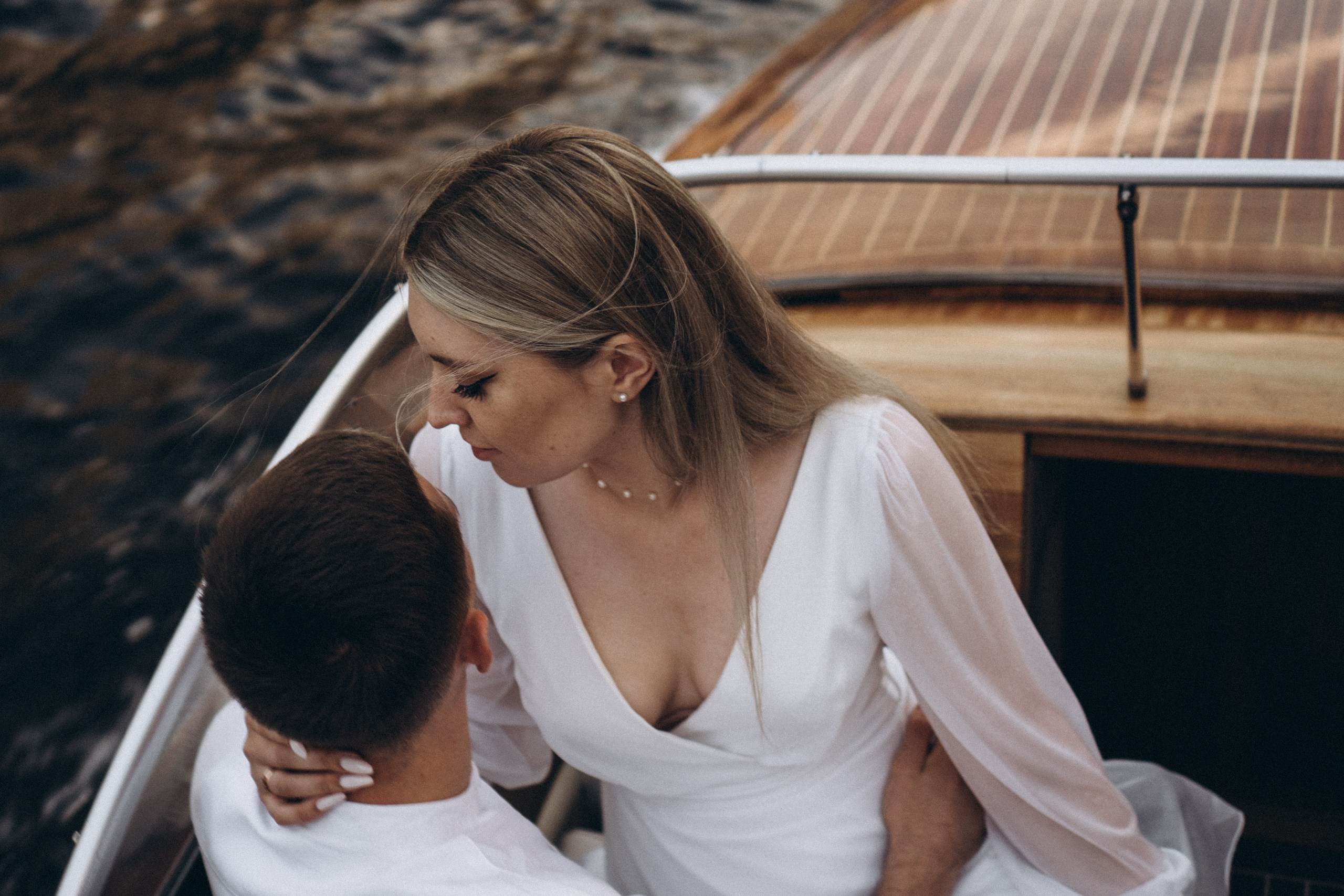 СВАДЕНБНАЯ СЬЕМКА НА КАТЕРЕ ПО КАНАЛАМ САНКТ-ПЕТЕРБУРГА И В АКВАТОРИИ НЕВЫ. Профессиональный фотограф, Санкт-Петербург — Виктория Богомолова