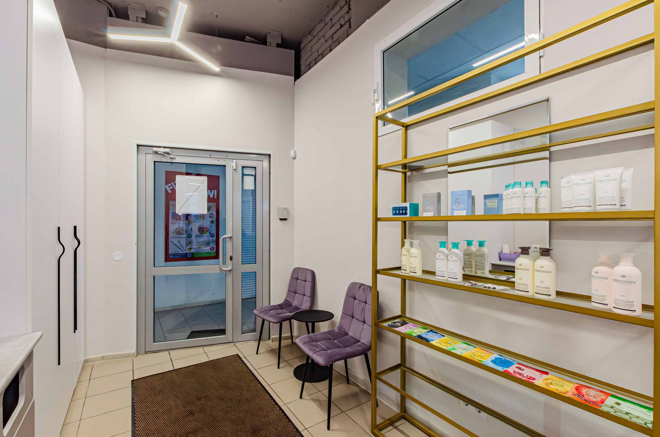 Салон красоты Glow. Nataliphotokzn.ru Фотограф. Казань. Интерьерная съёмка