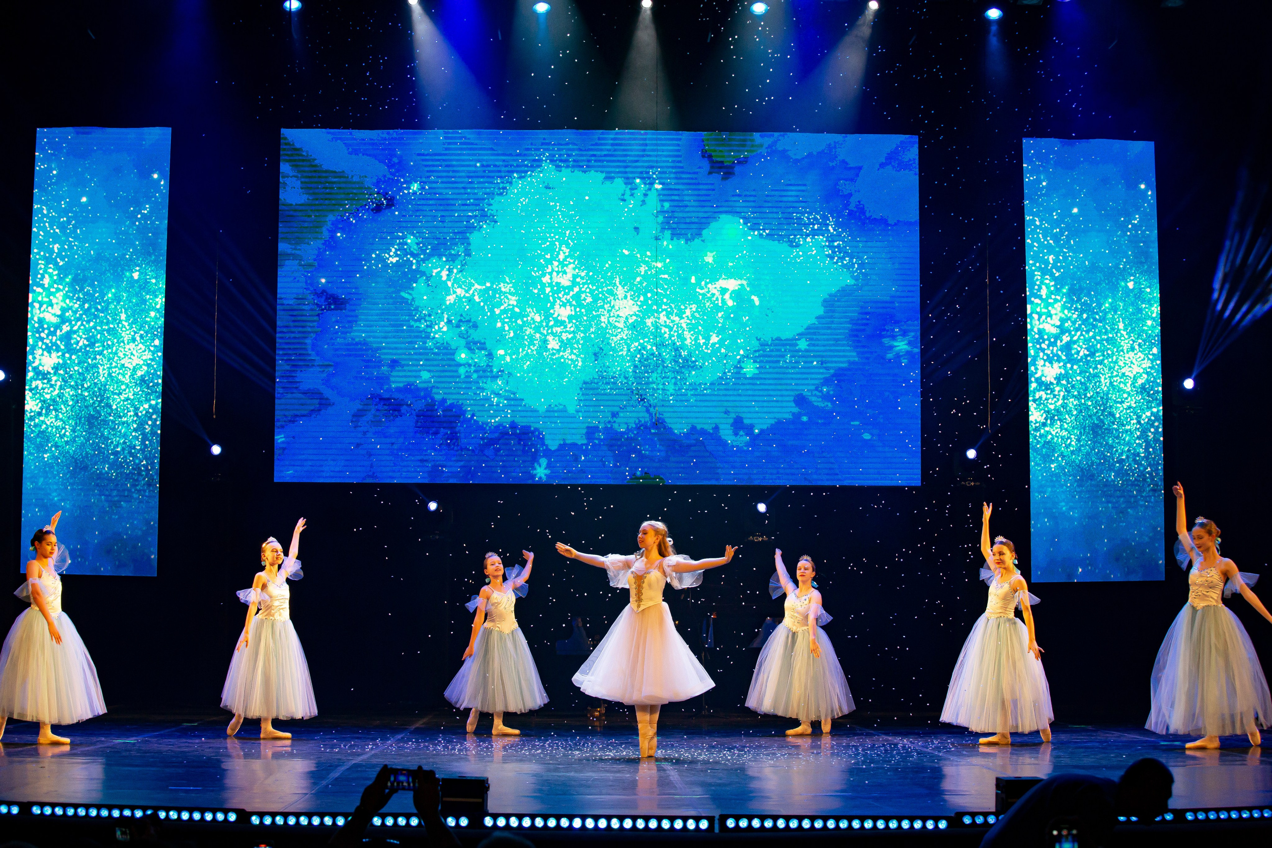 Закрытие года семьи в Сочи Зимний театр. Фотограф в Сочи Юрий Шептаев