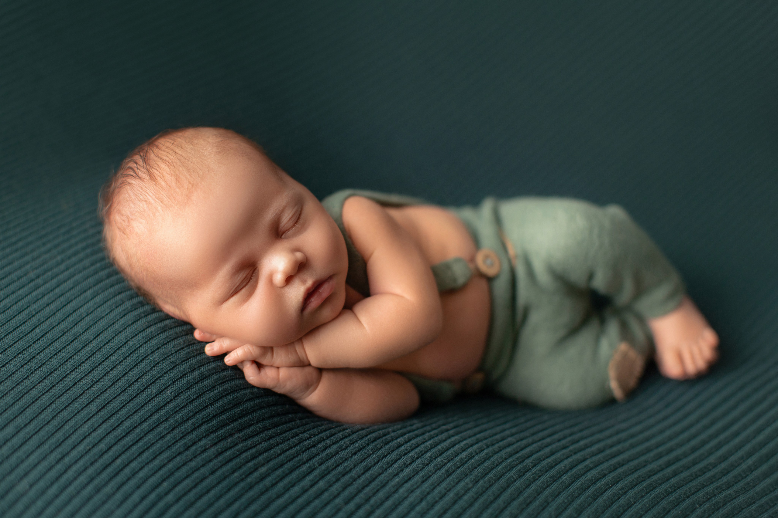 Emerald green. Фотограф новорожденных, семейный фотограф в Санкт-Петербурге