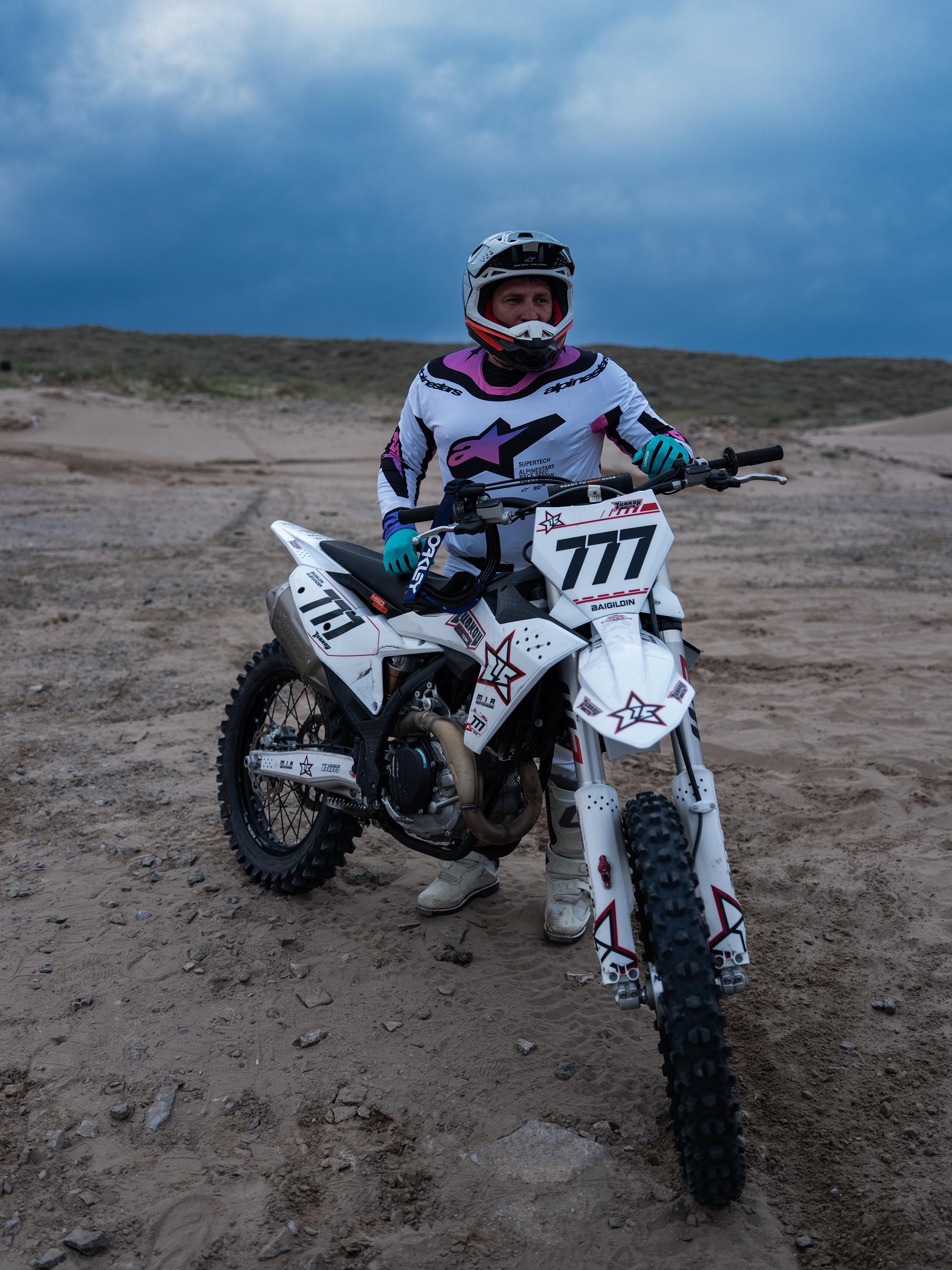 Bike. Сайт Алматинского НЮ АРТ, будуар и фэшн фотографа Дениса Карпенко