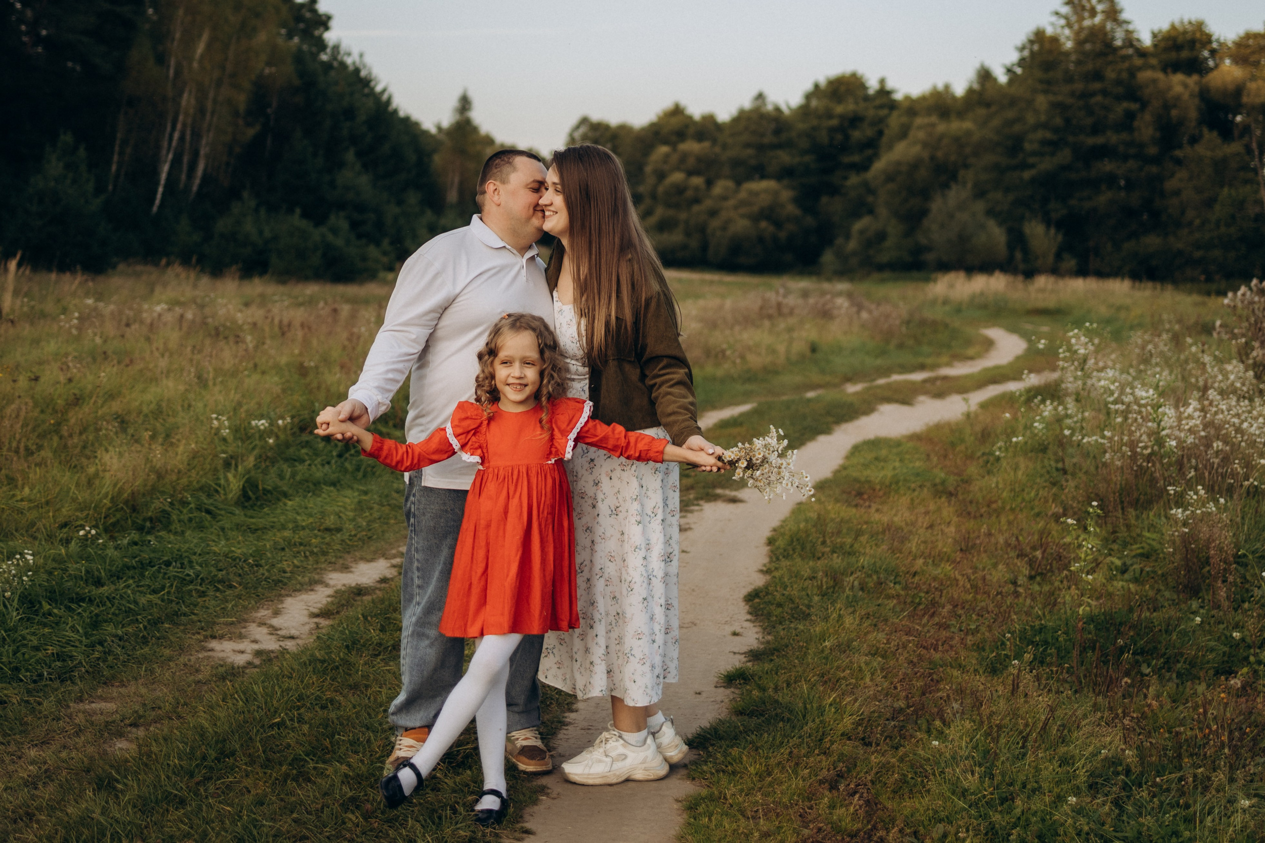 Семейная фотосессия (15.09.2025 г.) г. Жуков (Калужская обл.). Надежда Стар семейный и церковный фотограф в Жукове и Калужской области