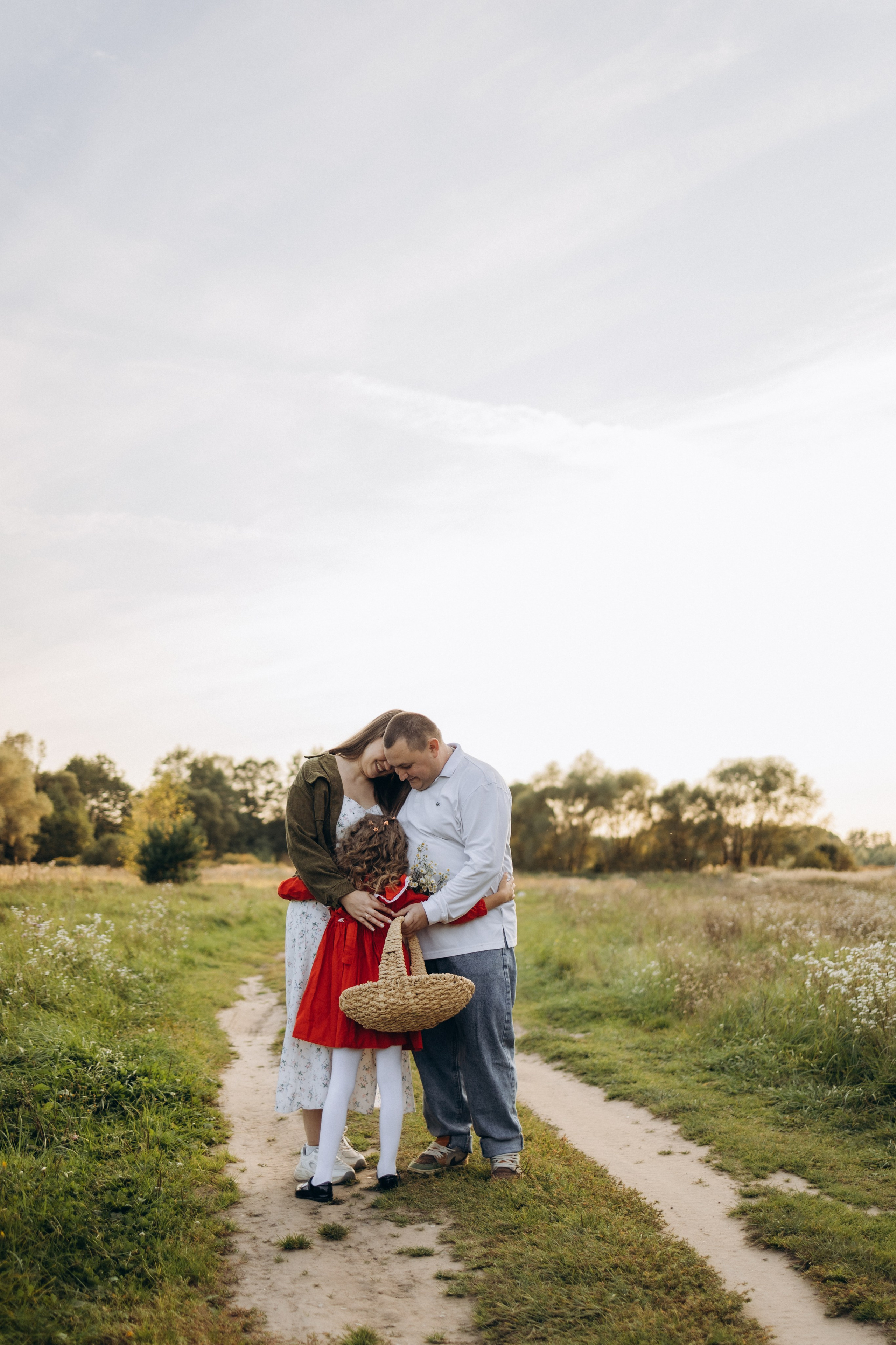 Семейная фотосессия (15.09.2025 г.) г. Жуков (Калужская обл.). Надежда Стар семейный и церковный фотограф в Жукове и Калужской области