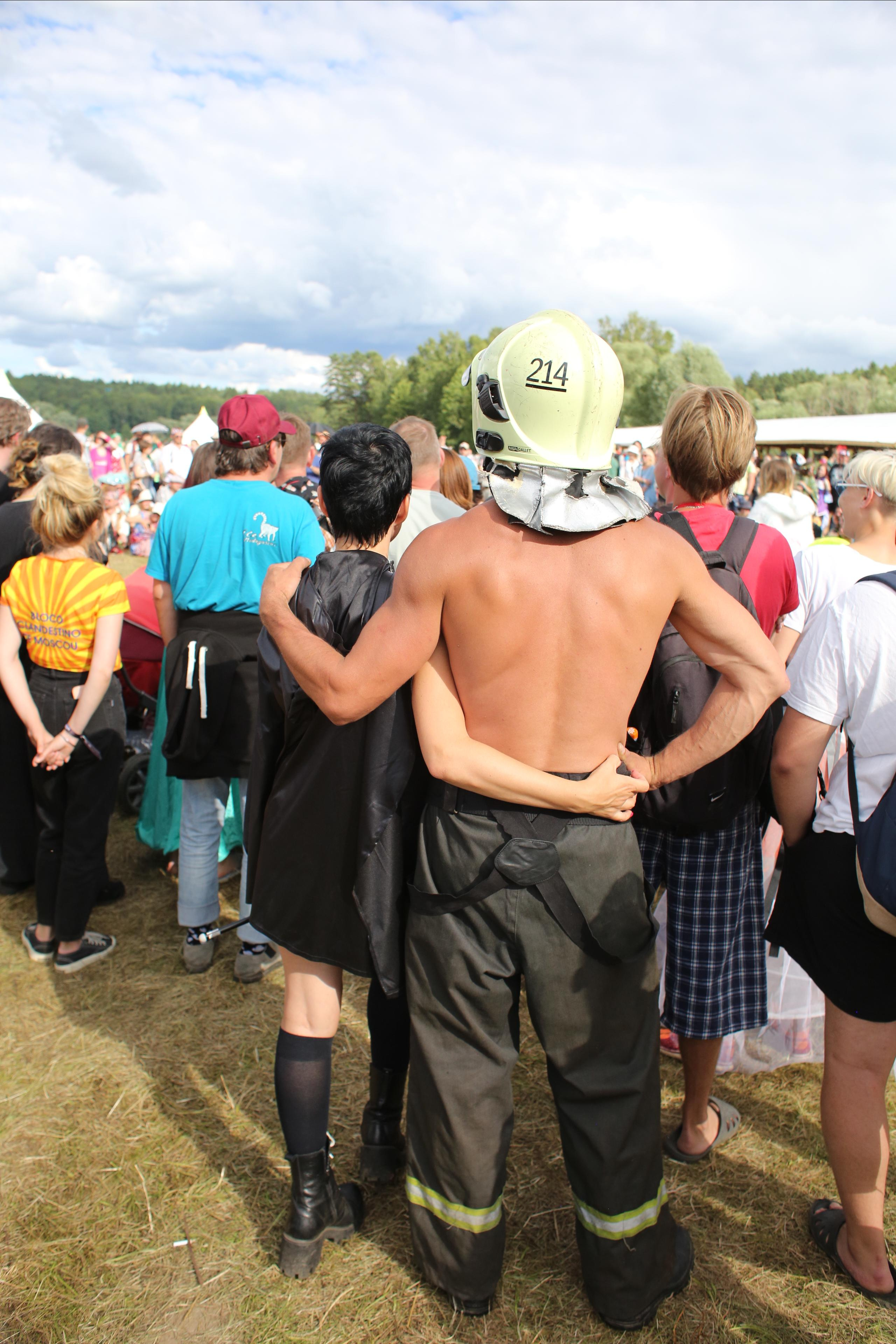 Карнавал на фестивале Бессонница