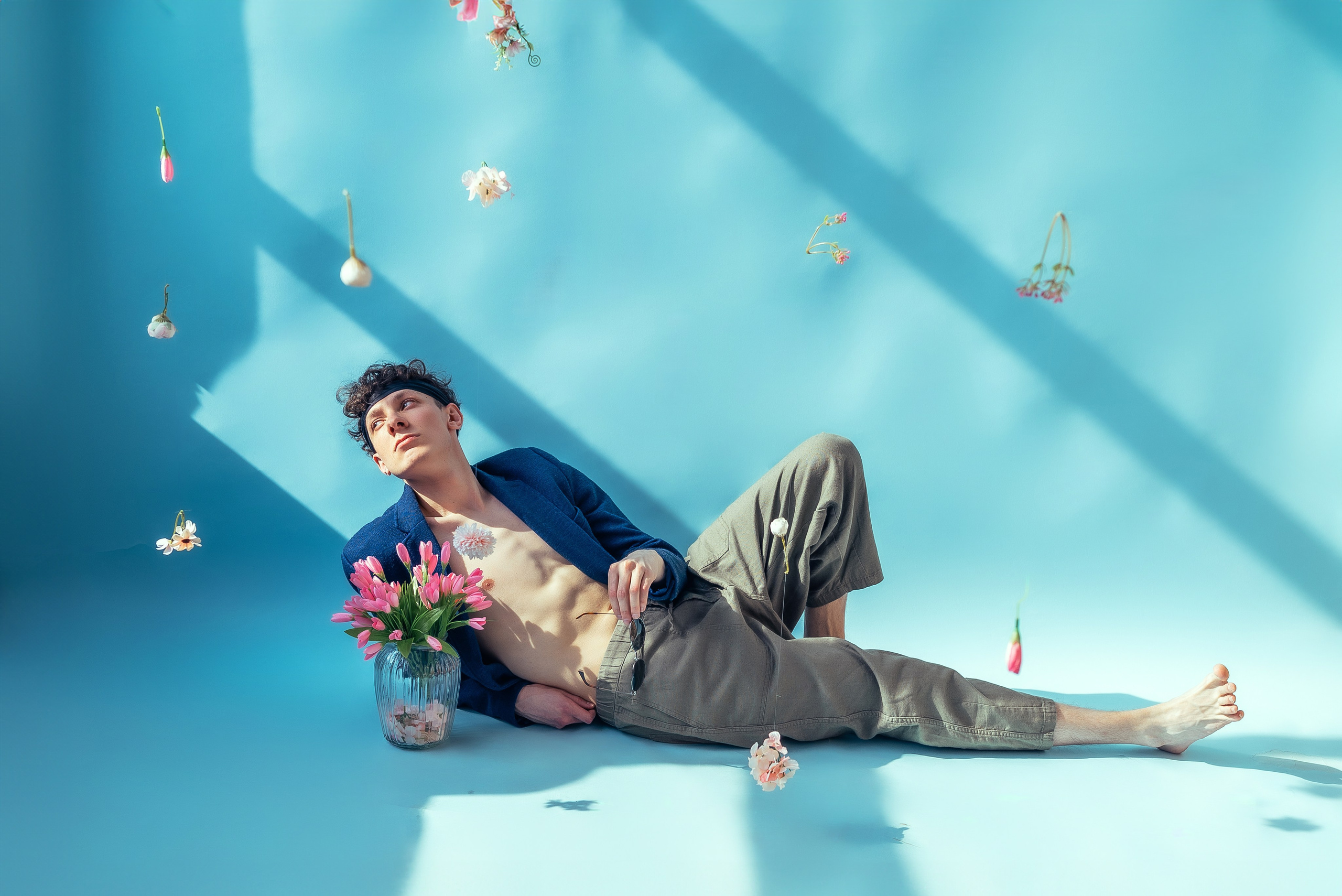 На связи.........