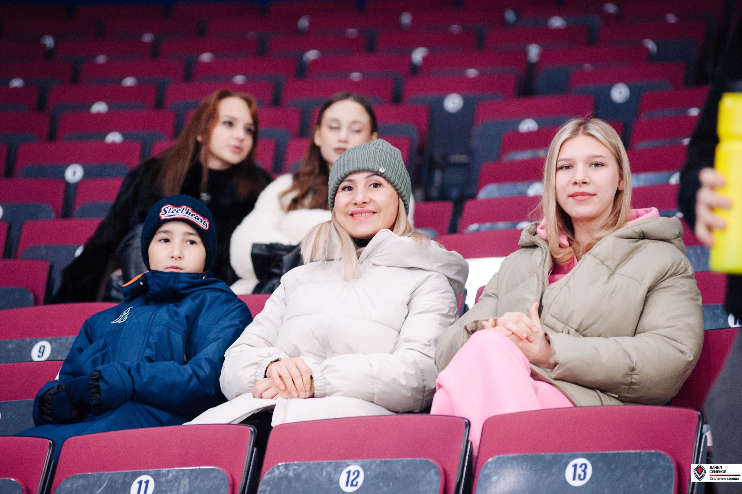 Чемпионат СХЛ. Стальные сердца — Газовик. Фотограф Магнитогорск Данил Семенов