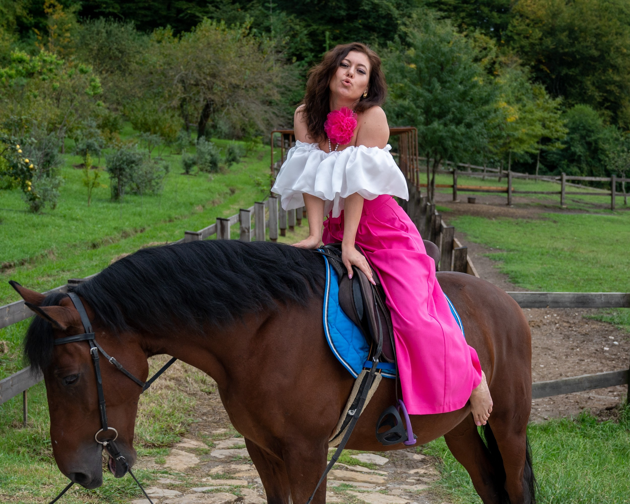 Ферма «ЭКЗАРХО» 03.10.2024 г. Фотографирую счастливых людей в Сочи