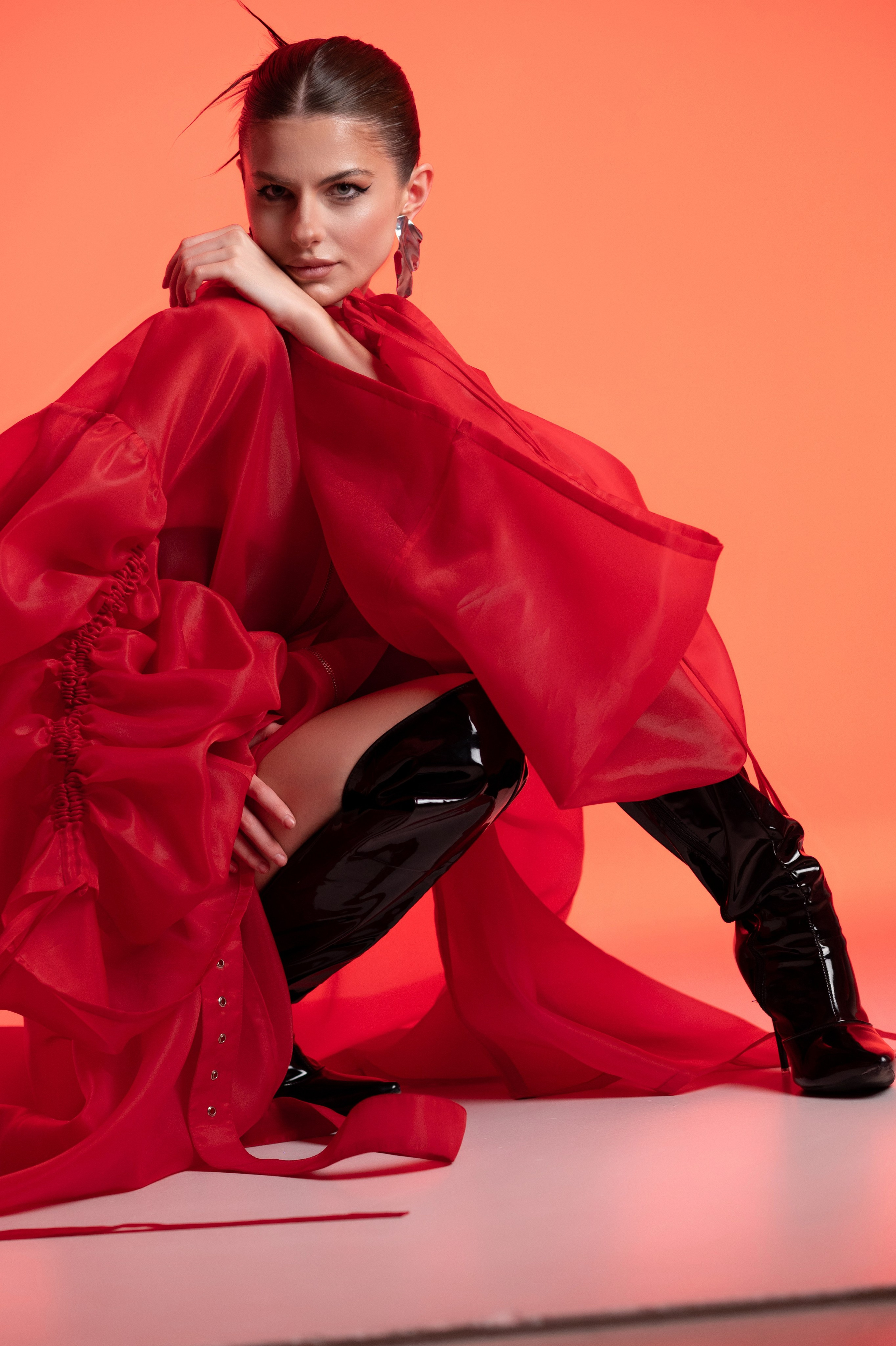 Total red. Контент и бизнес съемка. Первоуральск, Екатеринбург.Наталья Старек