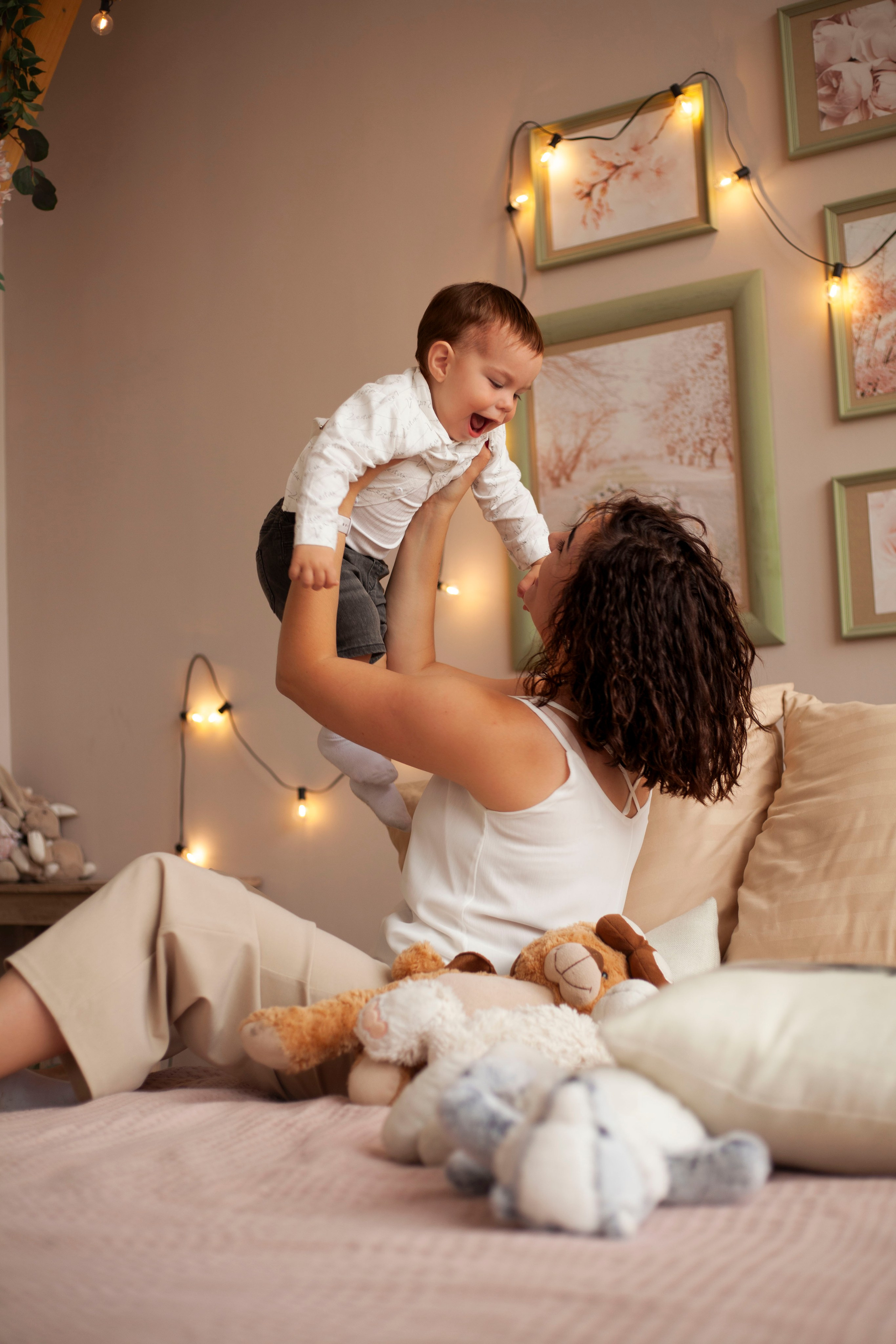 Семейная студийная съемка. Фотограф беременности и семейных историй в Москве Юлия Варт