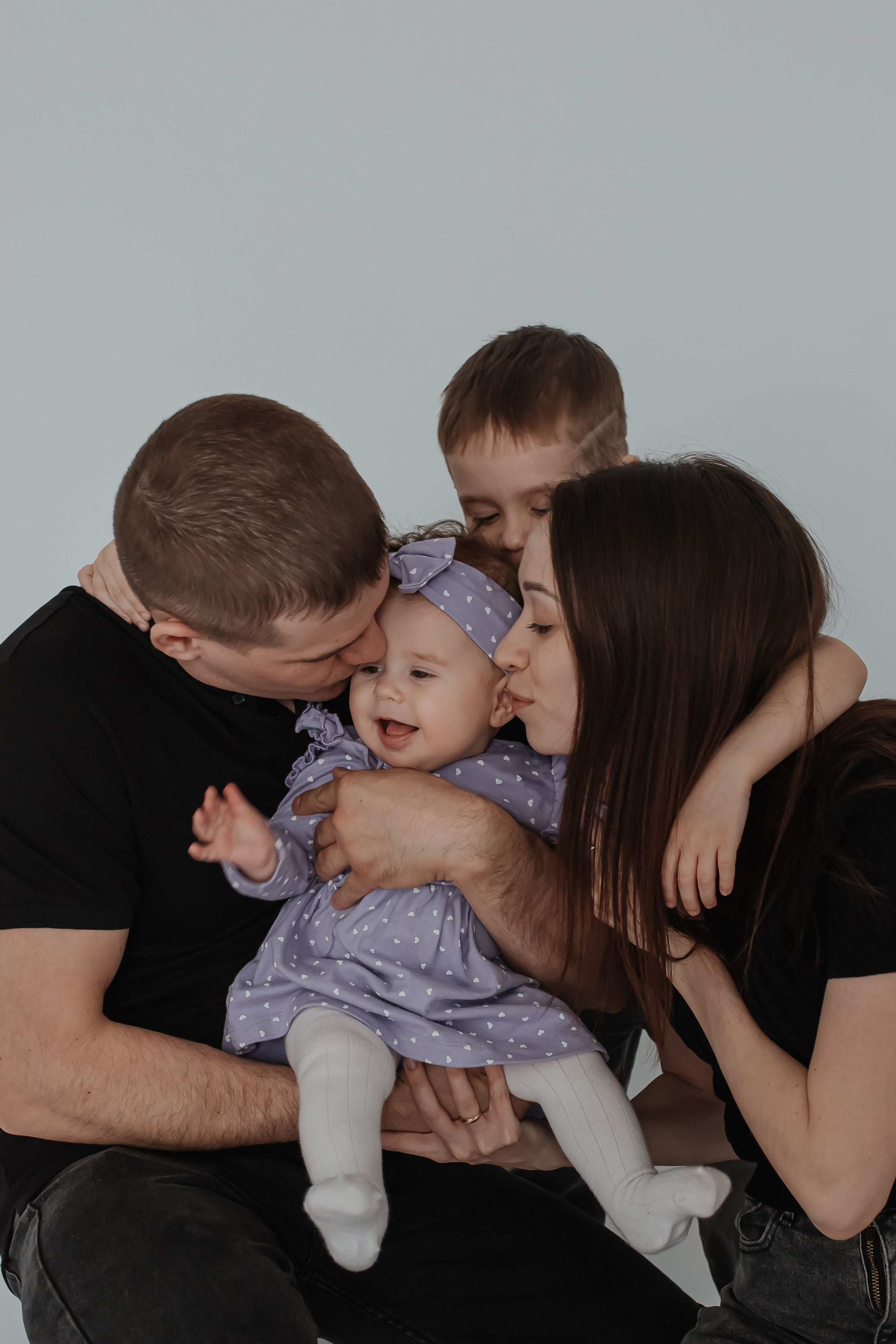 Вика, Миша, Костик и Полина. Фотограф Arina Elatova