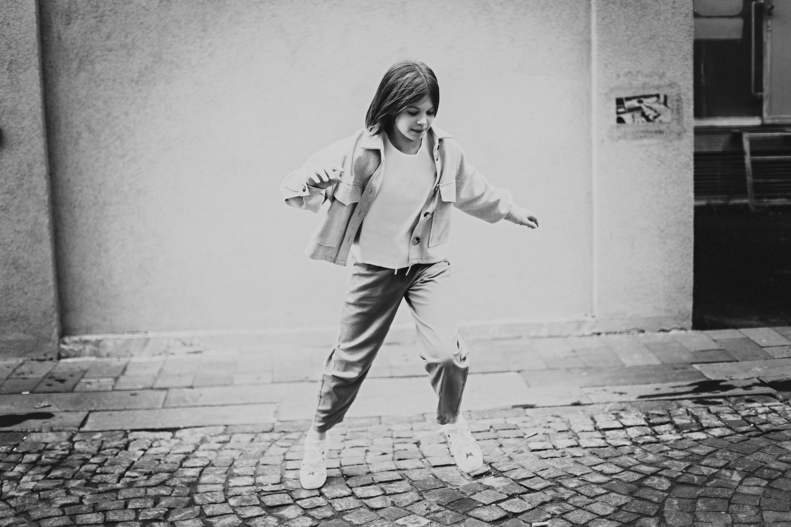 Фотосессия крутой девчонки на маленьких улочках Васильевского острова. Детский, свадебный и семейный фотограф Юлия Курбатова, Санкт-Петербург