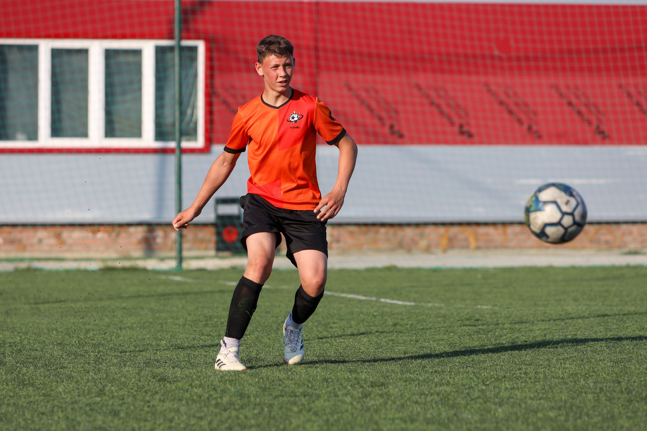 Кинель — Виктория Унион. Чемпионат СФПЛ. Молодежная футбольная лига U-15. Спортивный фотограф в Самаре