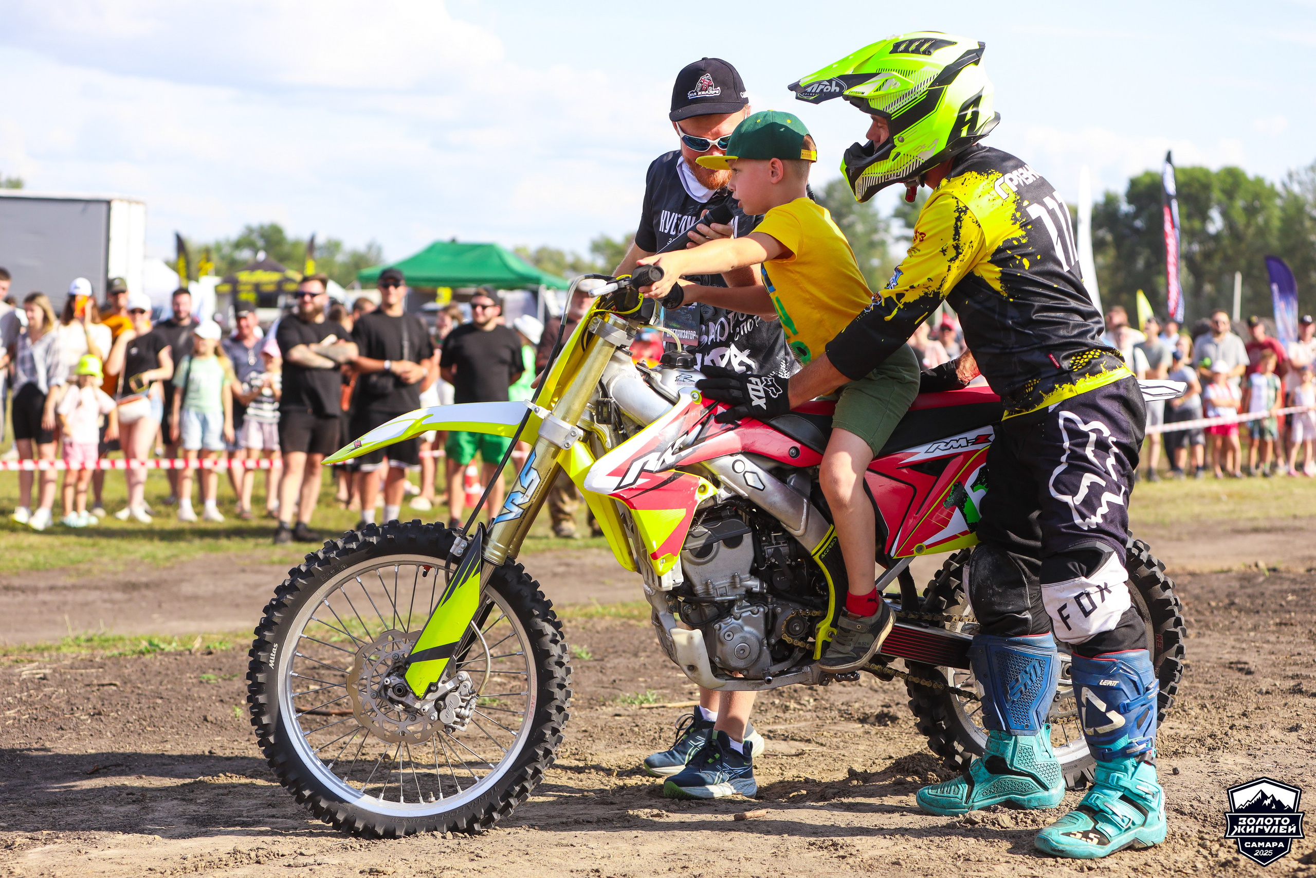 Шоу команды GRYAZNOV MOTO на Кубке России по гонкам с водными препятствиями на квадроциклах. Спортивный фотограф в Самаре
