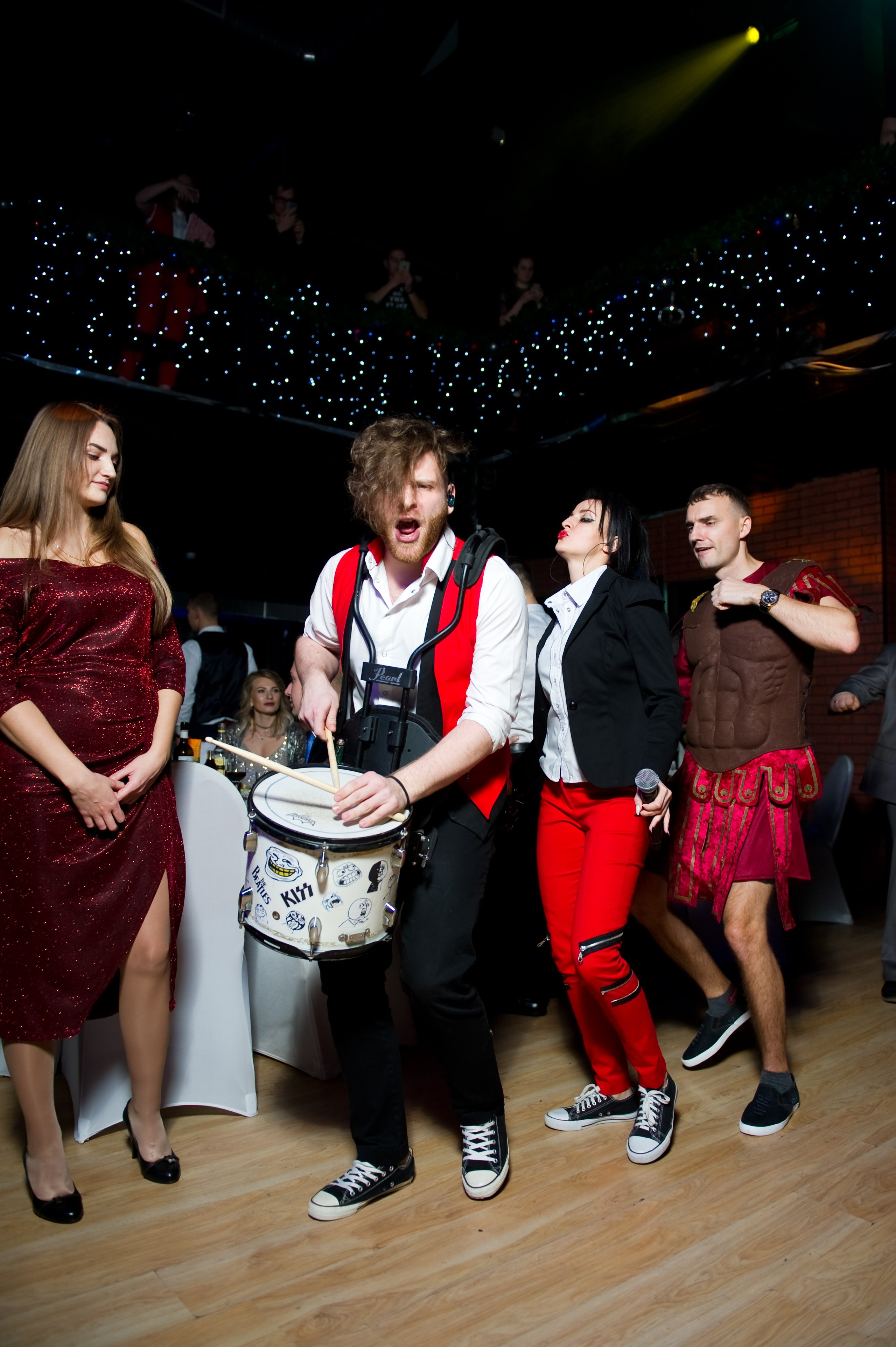 Новогодний корпоратив Summit. Репортажный фотограф и видеограф Слава Думчев. Тимбилдинги, отчетники, корпоративы