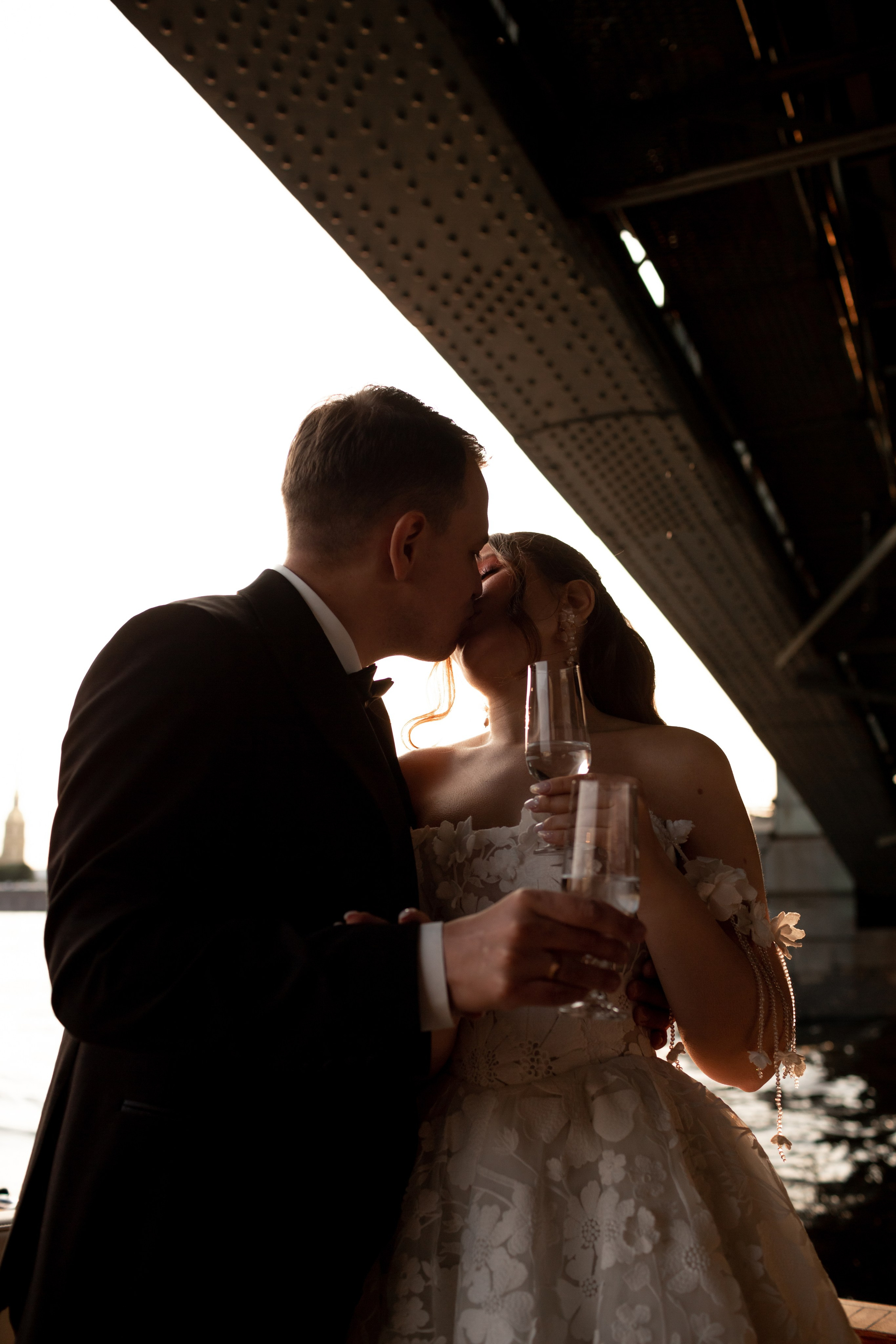 Свадебная фотосессия в Петербурге. Свадебный фотограф Кирилл Белый