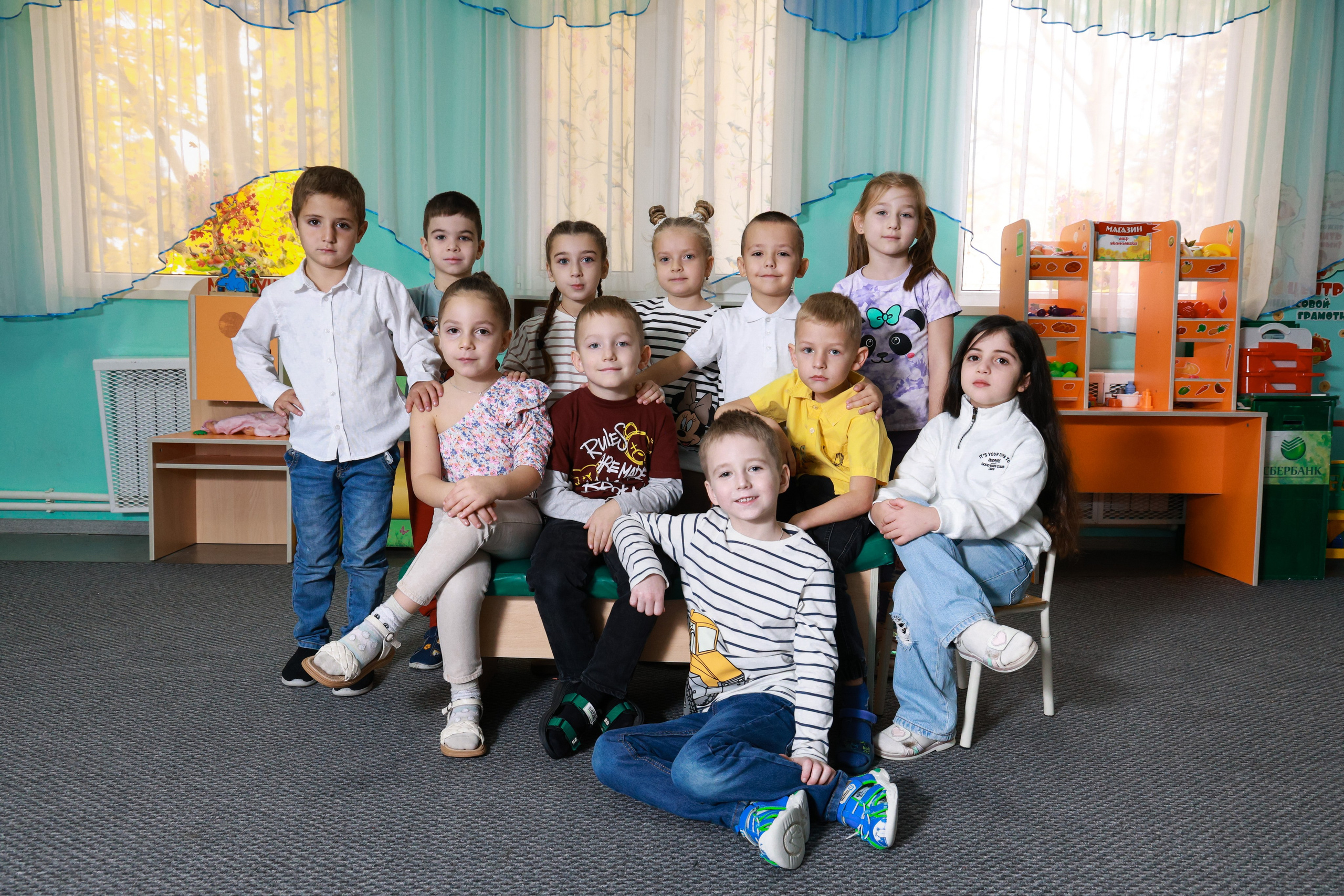 Выпускные съемки «Детский сад» Групповые фото. «ФотоЛерия» ФОТОГРАФ ВЫПУСКНЫЕ АЛЬБОМЫ