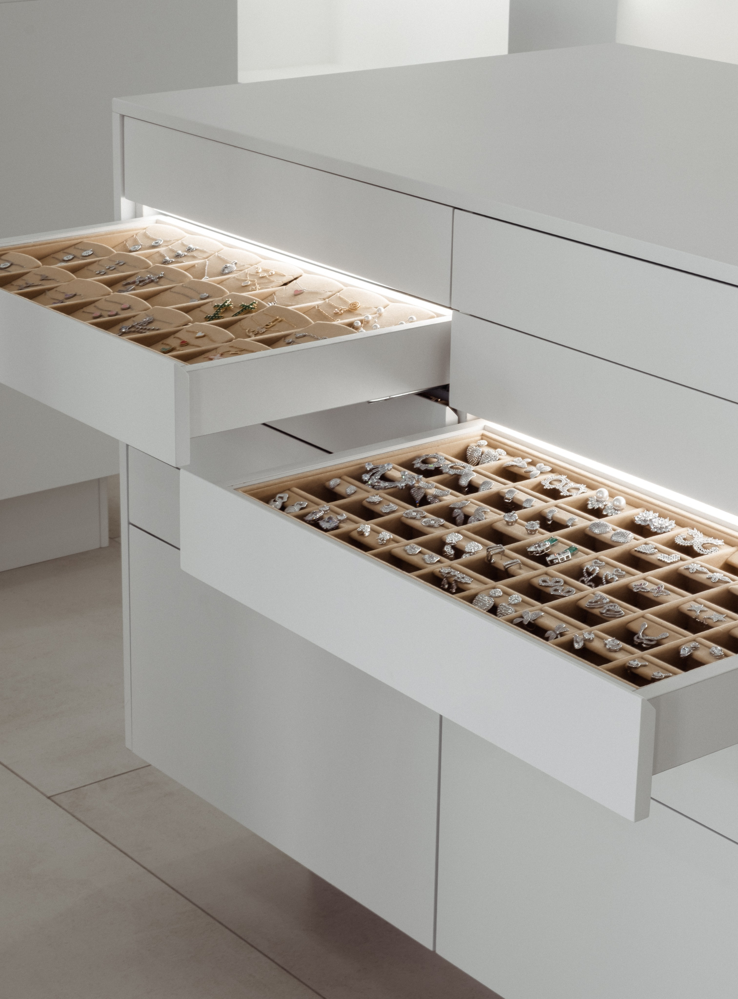 Accsessoriii Store in Vladikavkaz by Victoria Gigolayeva. Ekaterina Symidi. Interior Photographer