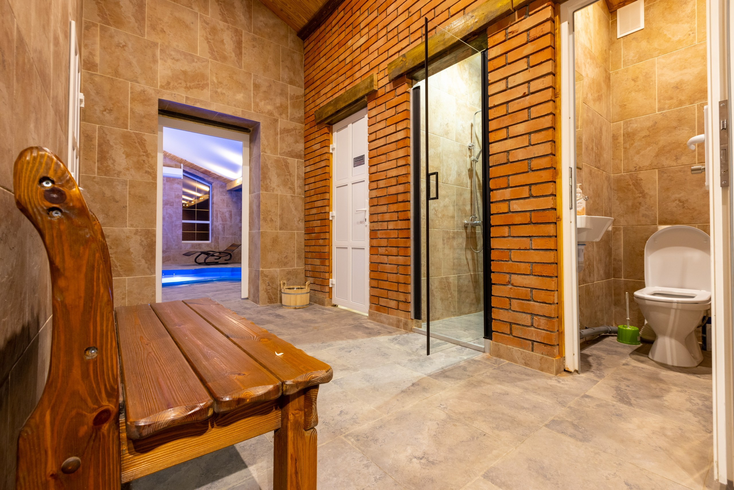 Большая Тросна вечером и новый бассейный комплекс. Фотограф в Туле Крупский АнДРей. Фотостудия «КАДР71» в Туле