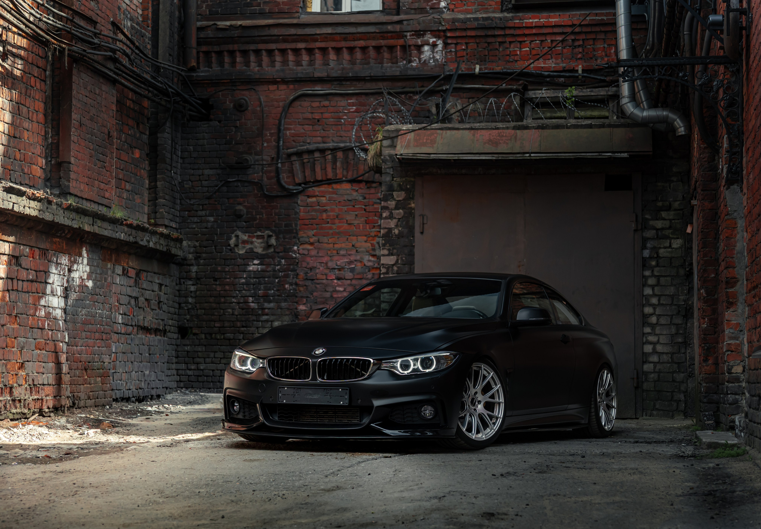 BMW 4. Opasnophoto