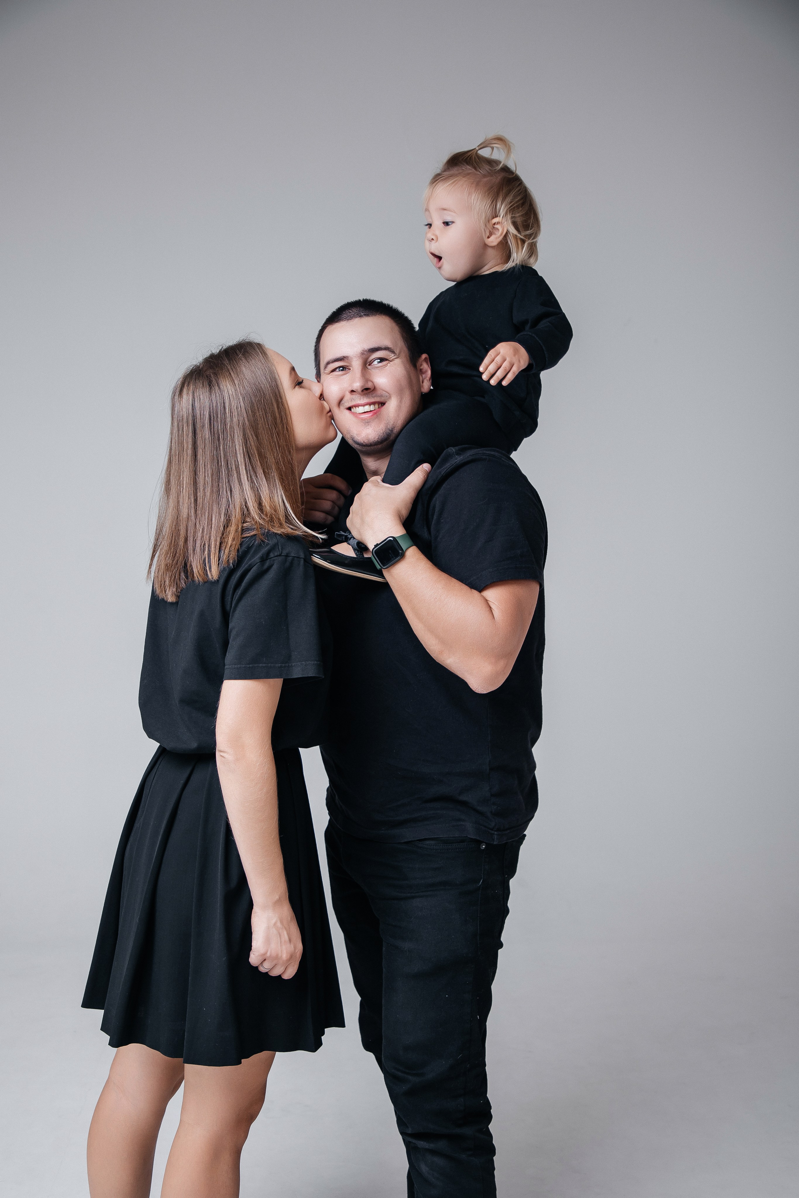 Настя и семья. Фотограф Денис Лесковский (Тюмень)