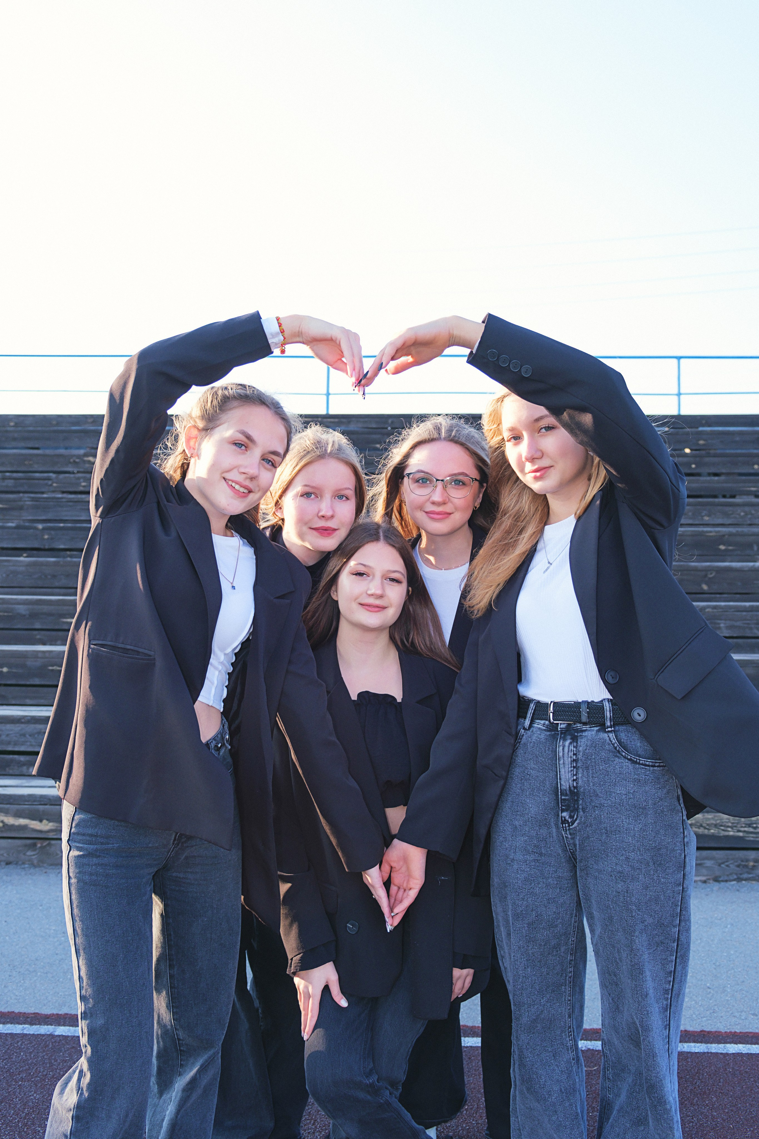 Выпускной альбом 2024. Фотограф и видеограф в Омск/Москва Сащенко Лера