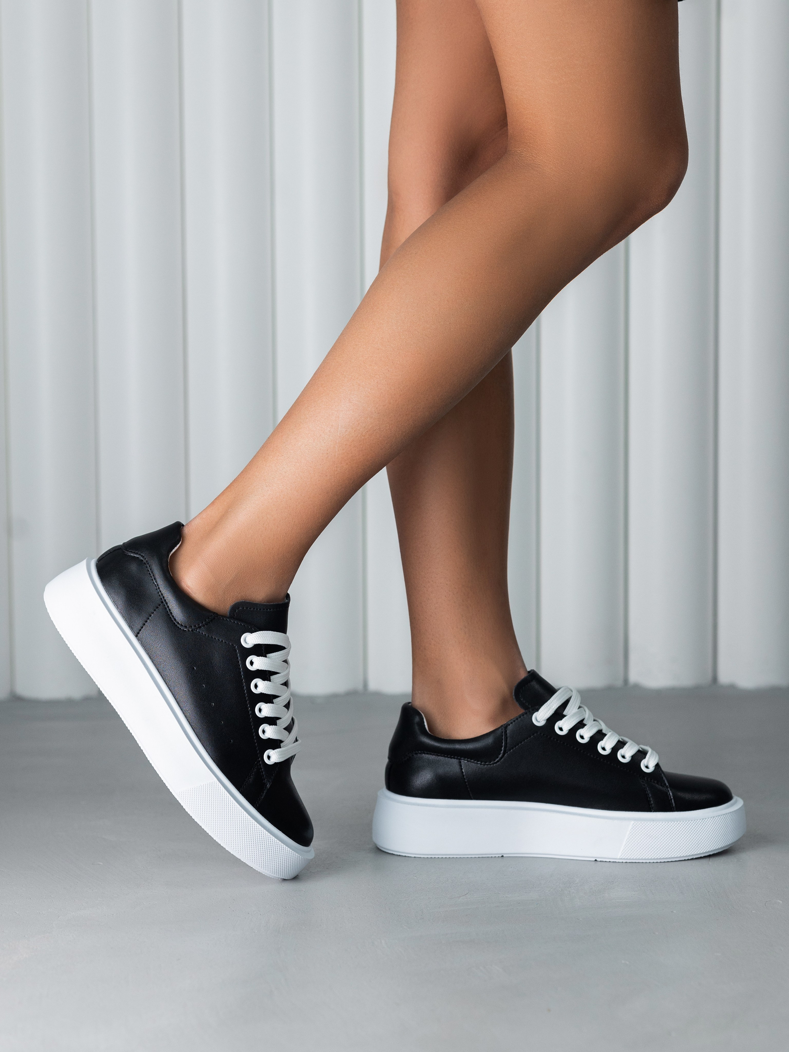 Кроссовки. Фотограф в Ростове-на-Дону Мария Аверина