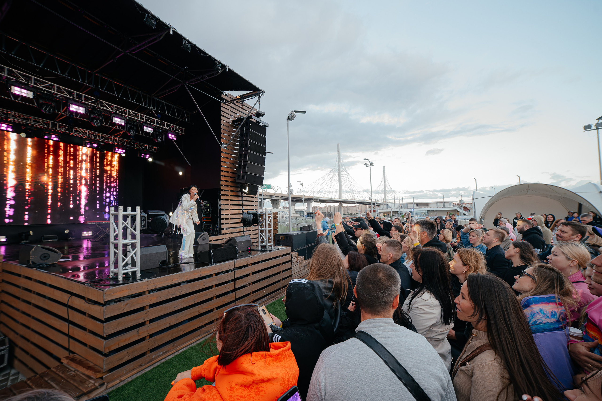 Концерт Светы. Коммерческий фотограф в Санкт-Петербурге Анна Кобзарь