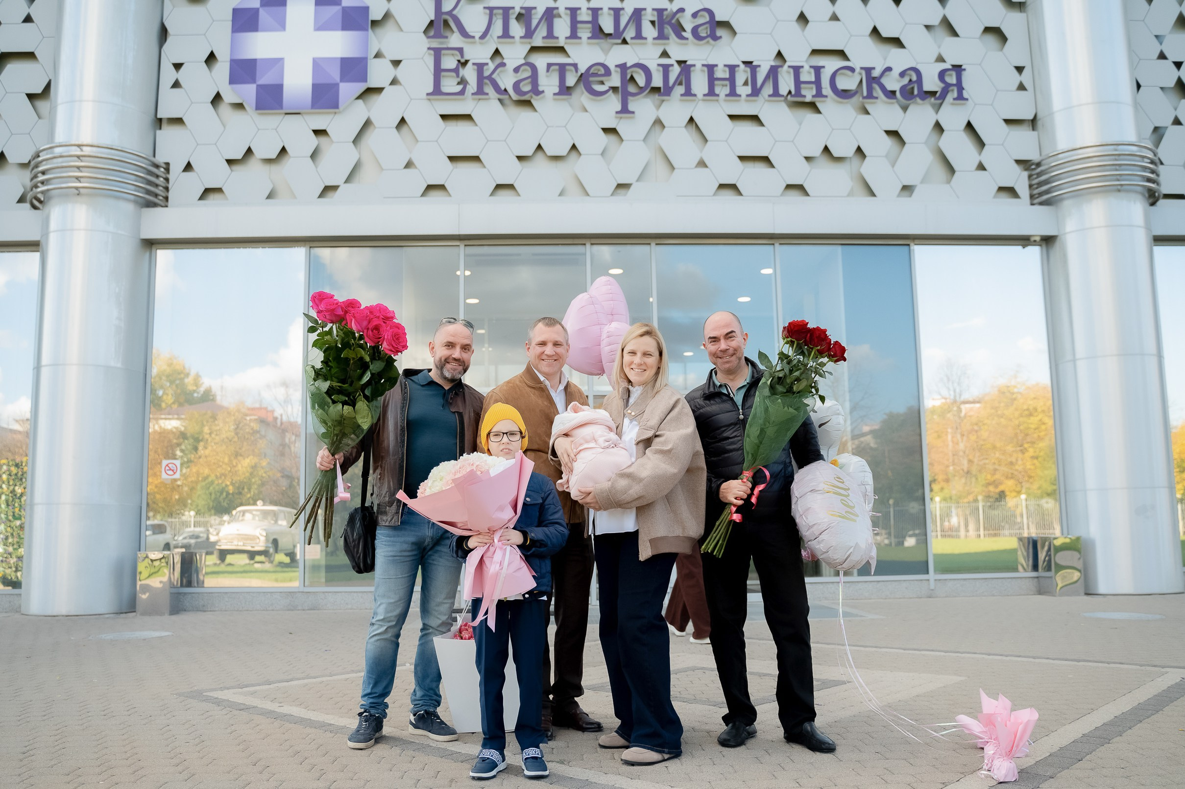 Съёмка выписка из роддома. Видеограф. Фотограф. Роберт Манукян. Краснодар. Сочи. Улан-Удэ