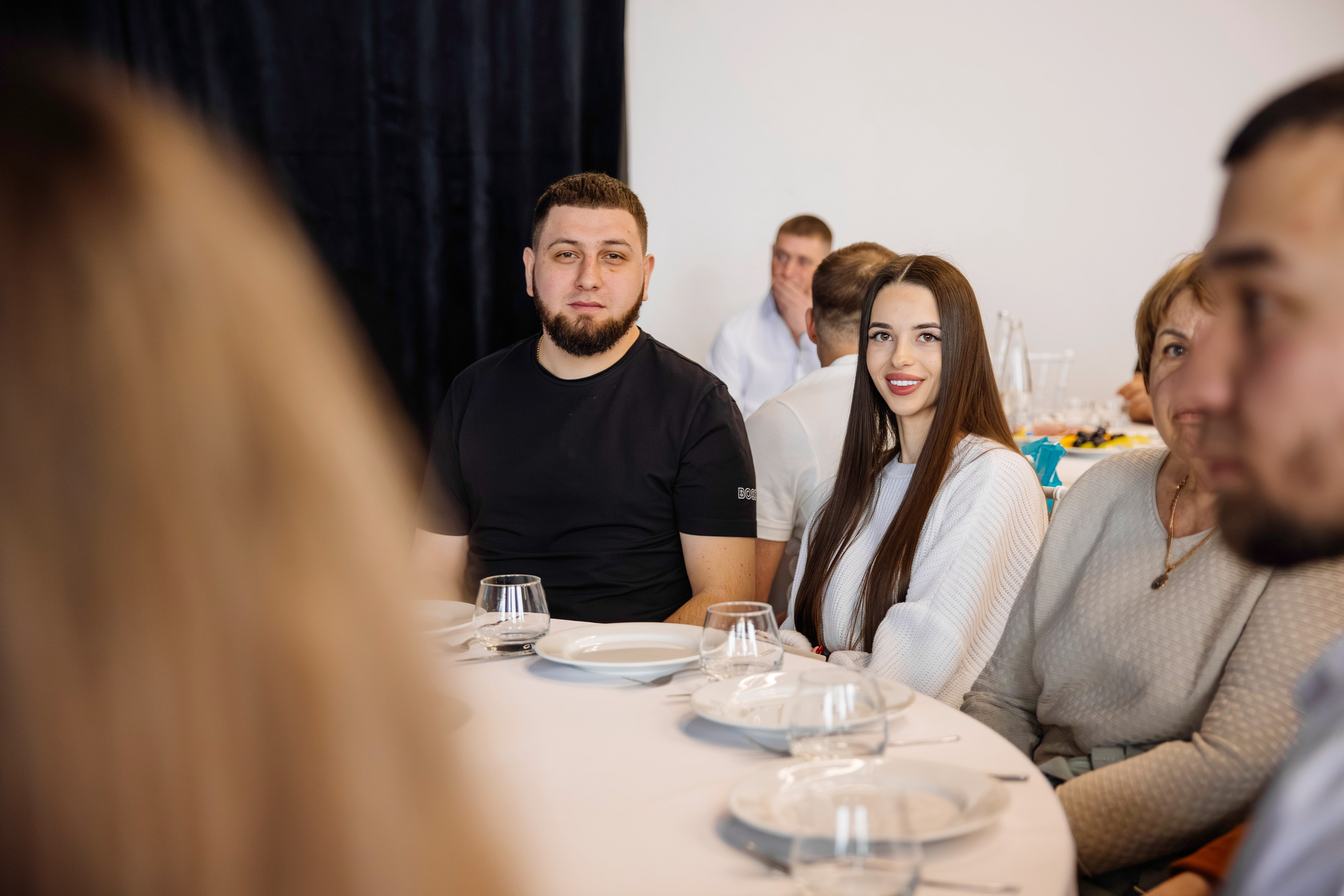 Империя Изобилия — выступления спикеров для предпринимателей. Свадебный фотограф в Иркутске Бобылев Никита