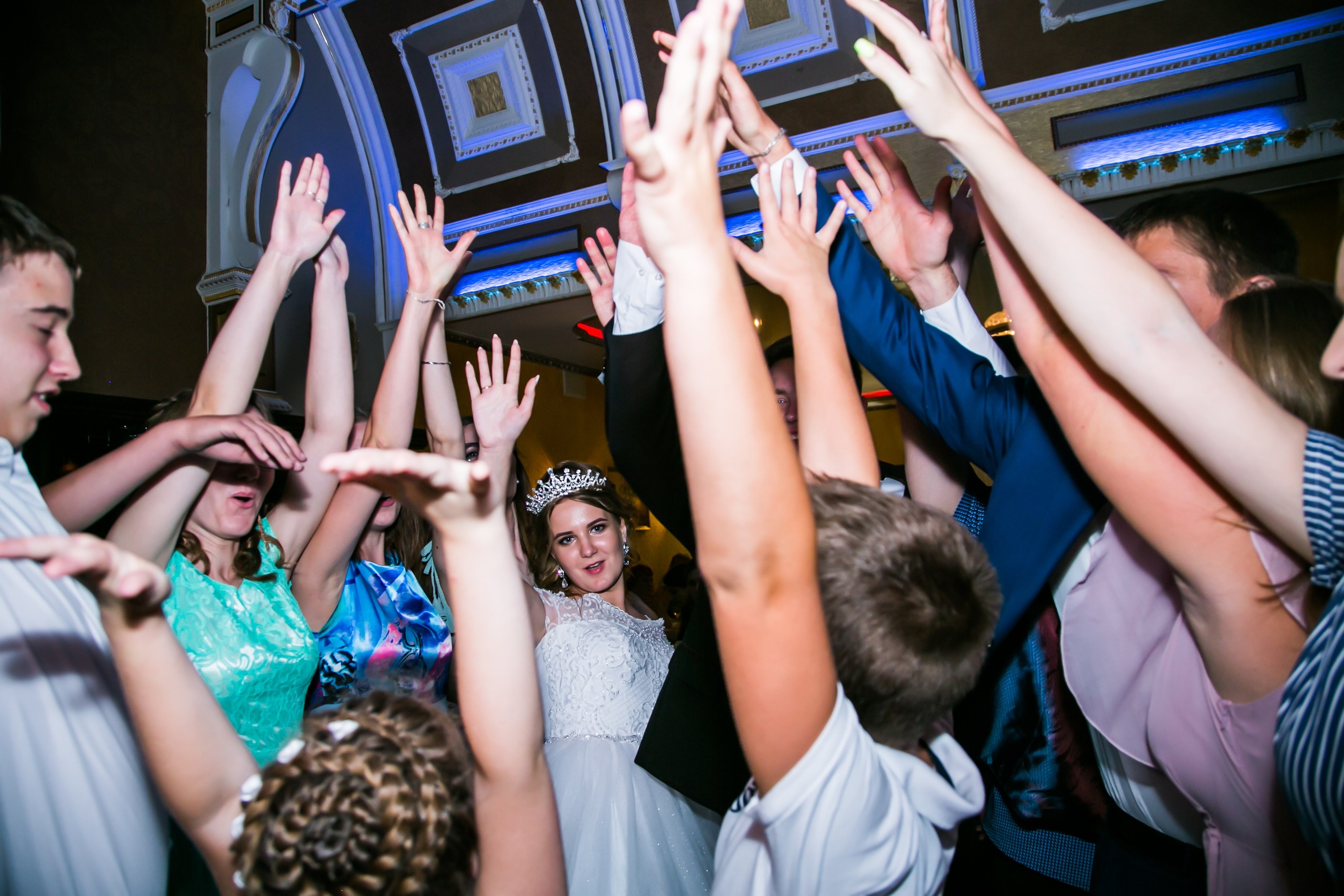 Свадебная фотосессия в Тольятти. Свадебный фотограф, видеограф в Самаре, Самарской области. Видеосъемка