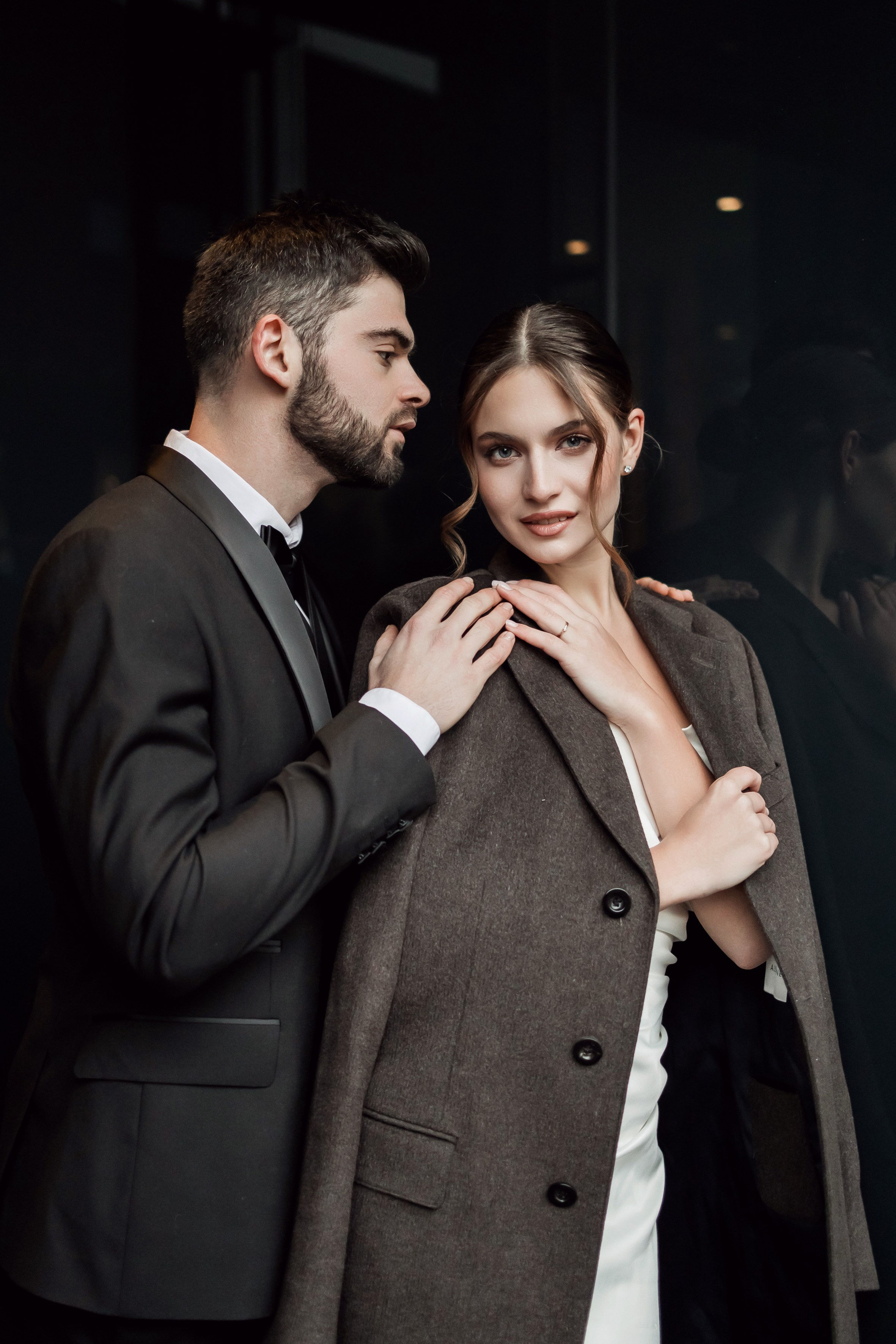 Свадебная фотосессия перед росписью в ЗАГСе. Студийная съемка жениха и невесты. Анастасия Чиркова, Фотограф Москва