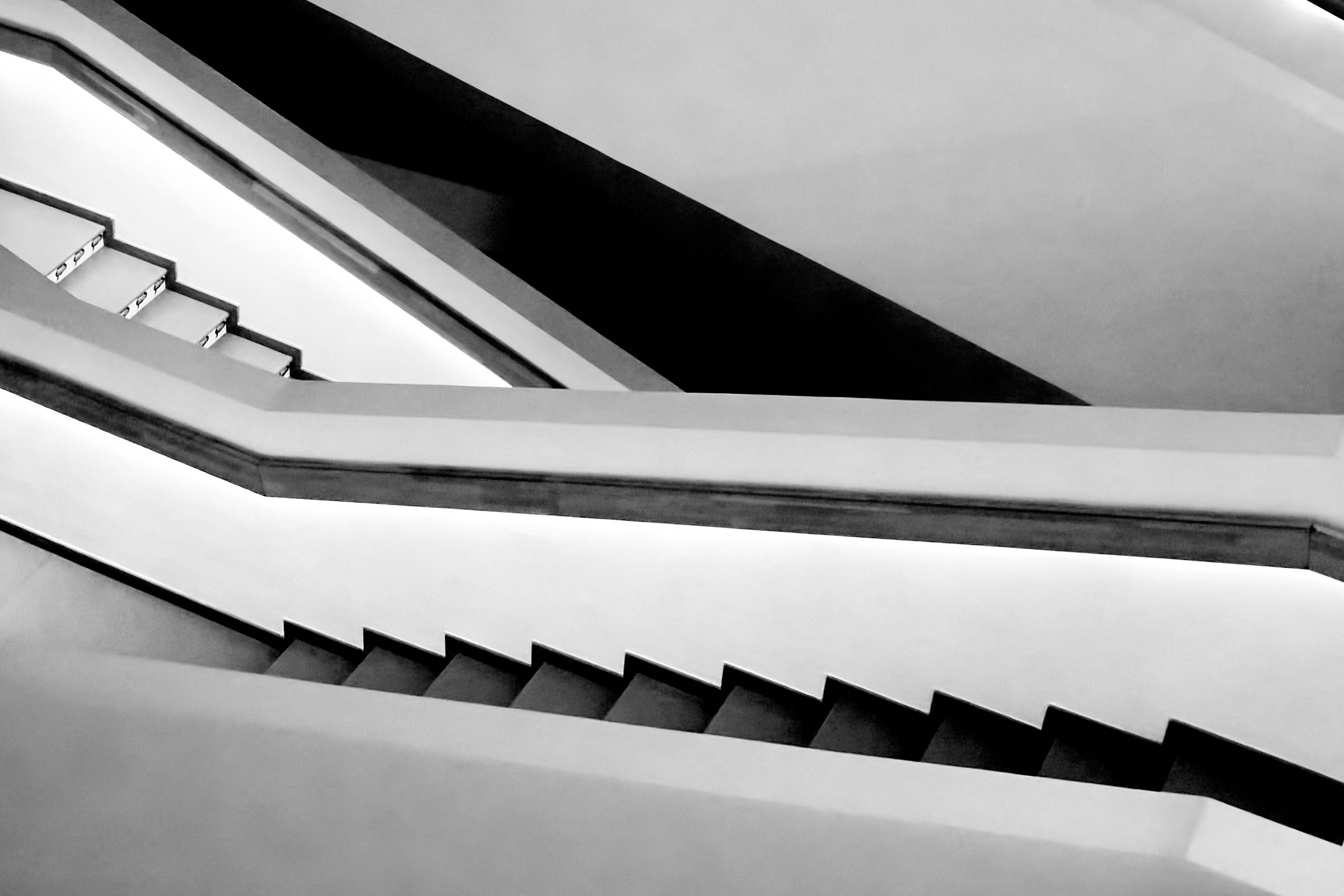 Москва, лестницы в галерее МАММ