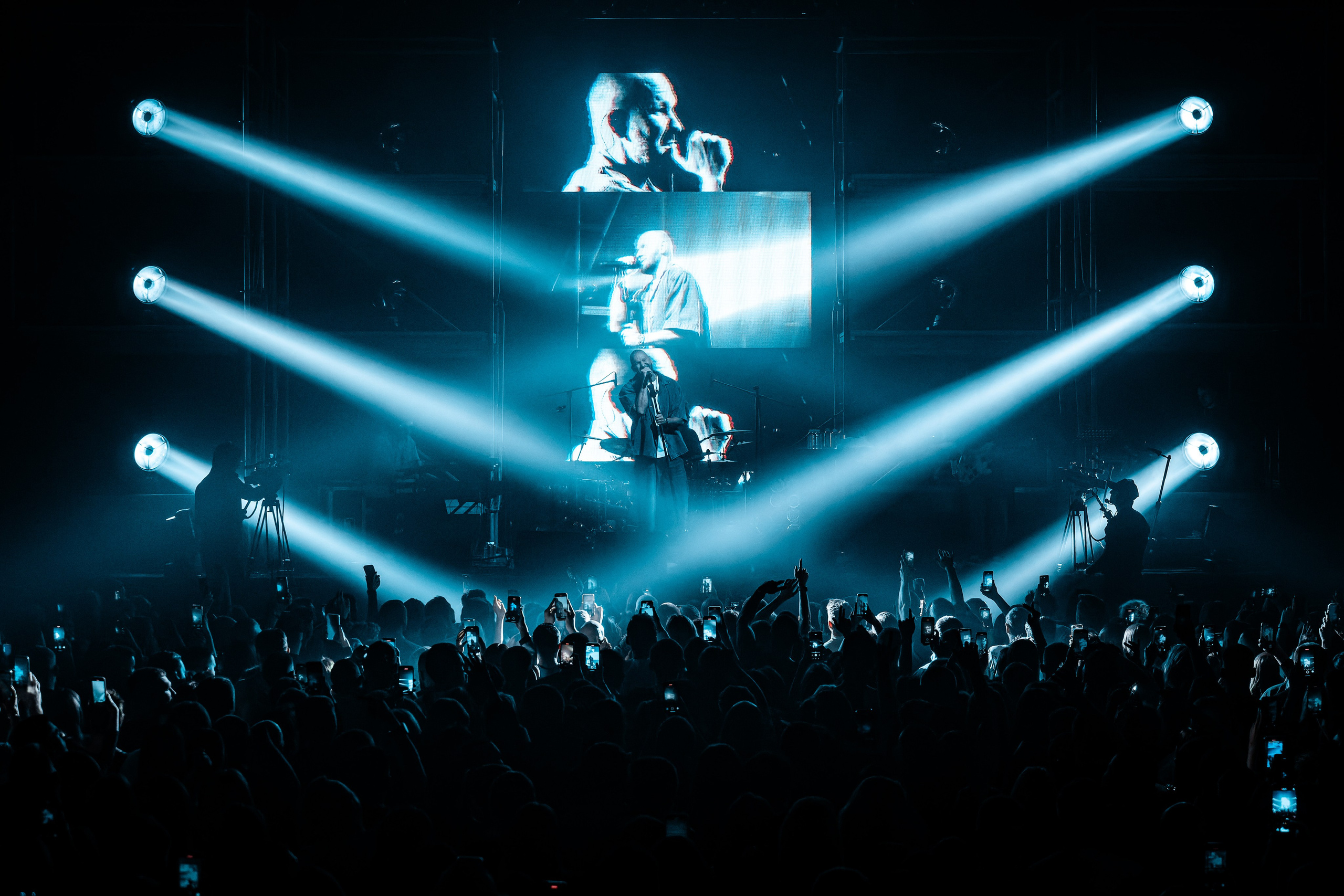 LOC DOG / МОСКВА / 2025. OOPS