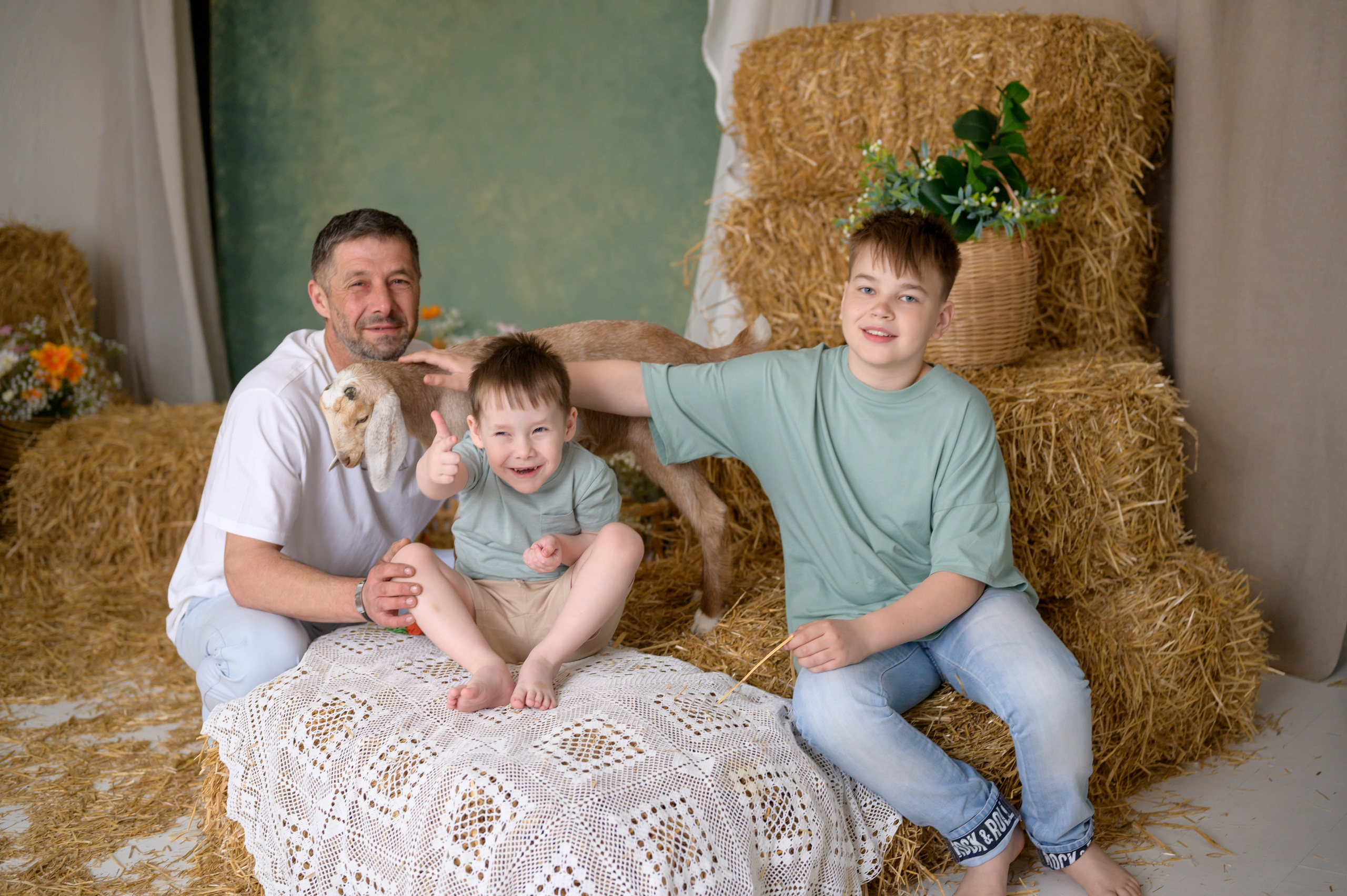 Фотостудия «Рояль» зал «Графика». Фотограф новорожденных, семейный детский в Тюмени Татьяна Морозова