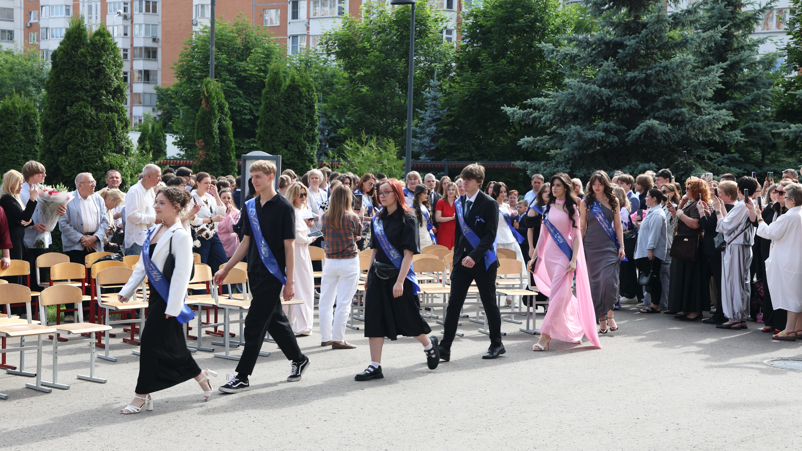 26/06/26. Школьные выпускные альбомы в Москве Марина Николаева