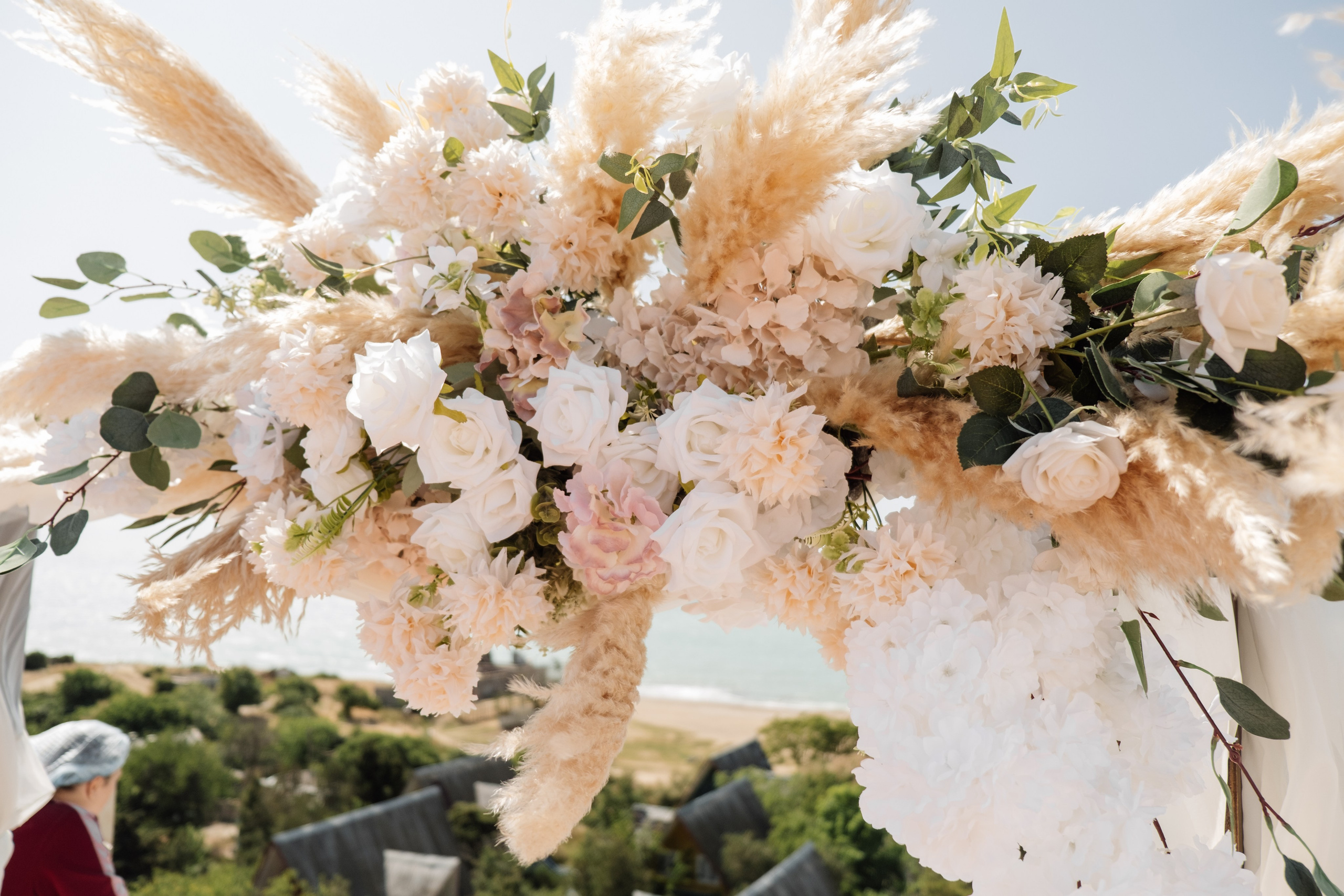 Свадебный ретопртаж. Профессиональная фотосъемка в Крыму. Натуральные эмоции и живые кадры. Забронируйте дату прямо сейчас!