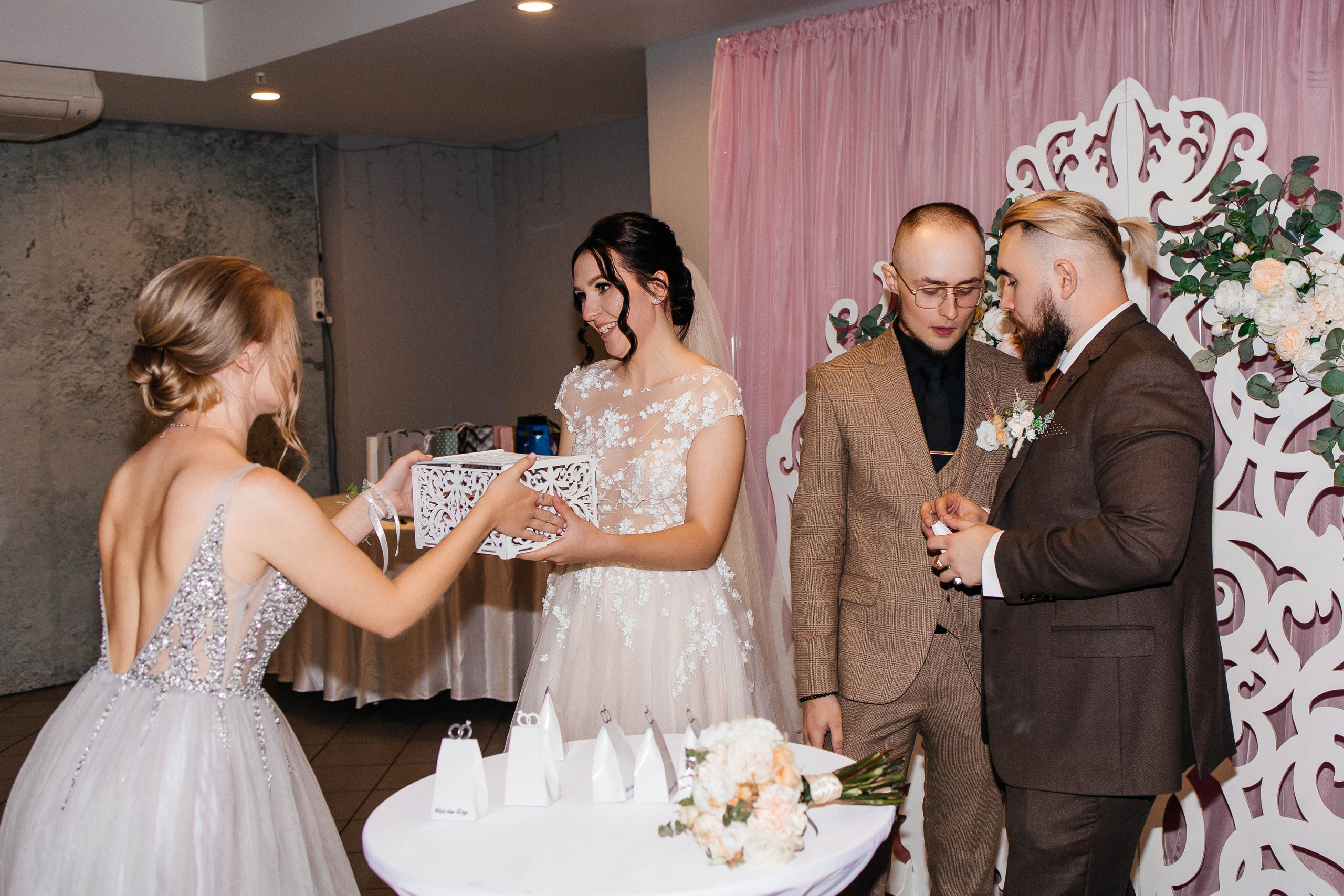 Лёша и Настя. Свадебный и портретный фотограф Минск Евсович Инна