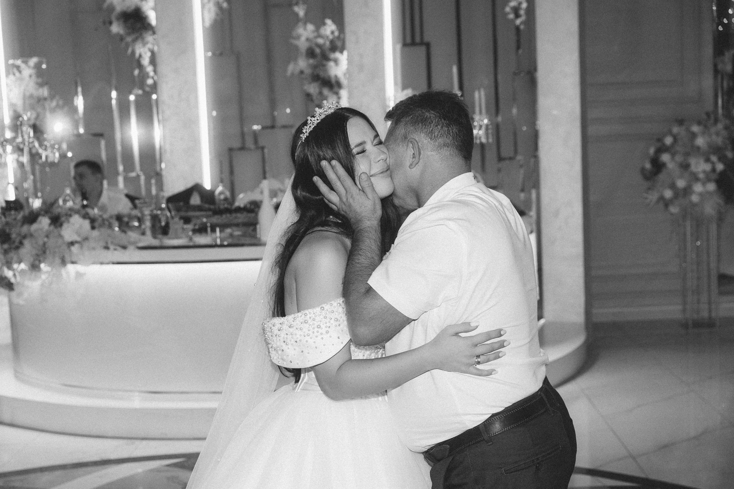 Катя и Толик). Свадебный фотограф Мироманов Николай в Крыму